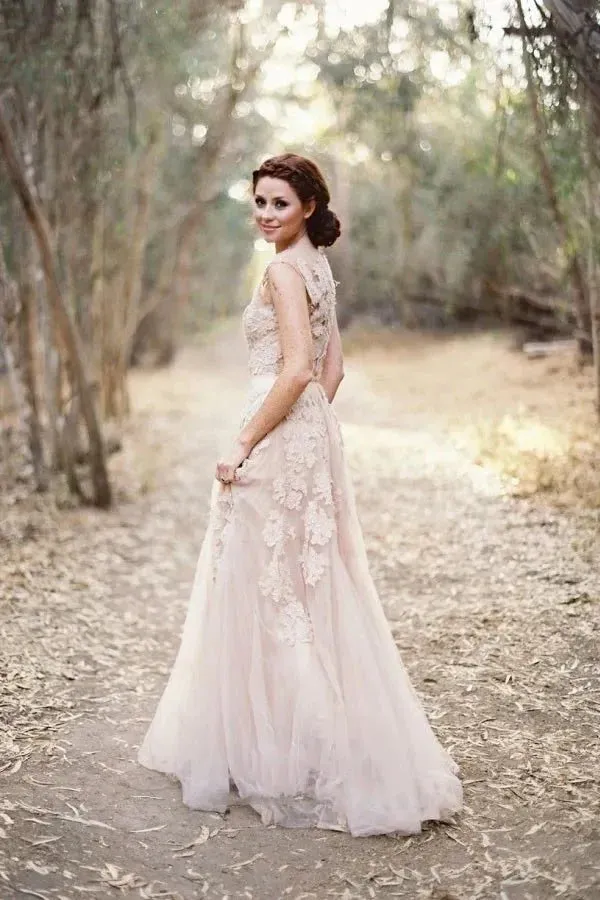 High Quality V-neck Sleeveless Floor-length Wedding Dress with Lace sold by KissProm product image thumbnail 2
