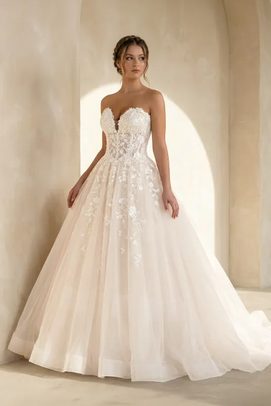 Sweetheart Tulle Ball Gown With Appliques in White and Nude made by KissProm