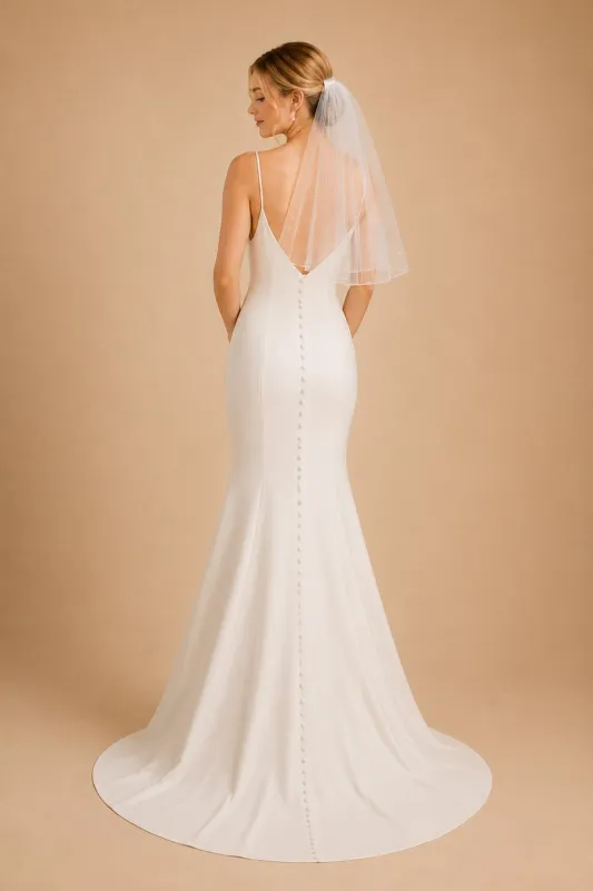 Elegant Pearl Wedding Veil with Comb in White made by KissProm
