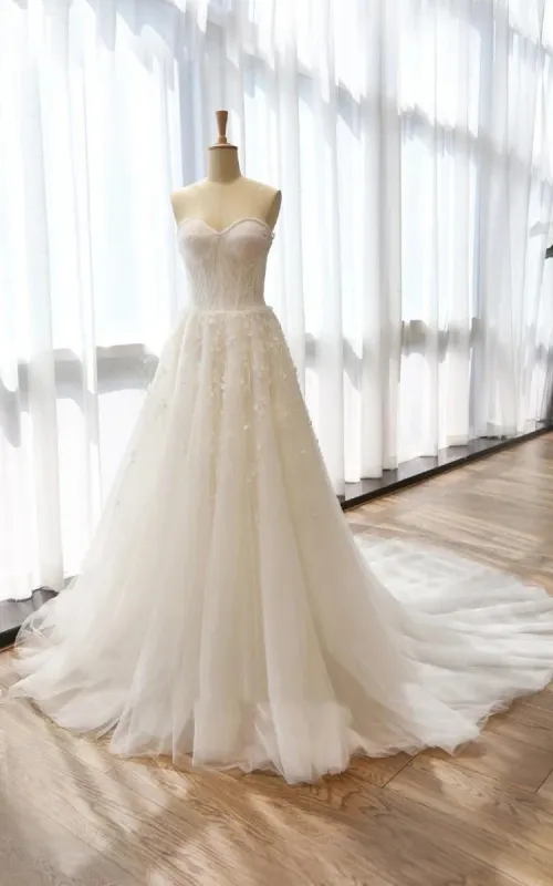A-Line Sweetheart Sleeveless Zipper Beading Tulle Appliqued Wedding Dress sold by KissProm