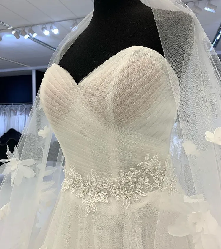 Romantic A-line Sweetheart Sleeveless White Tulle Modest Floral Wedding Dress sold by KissProm product image thumbnail 4