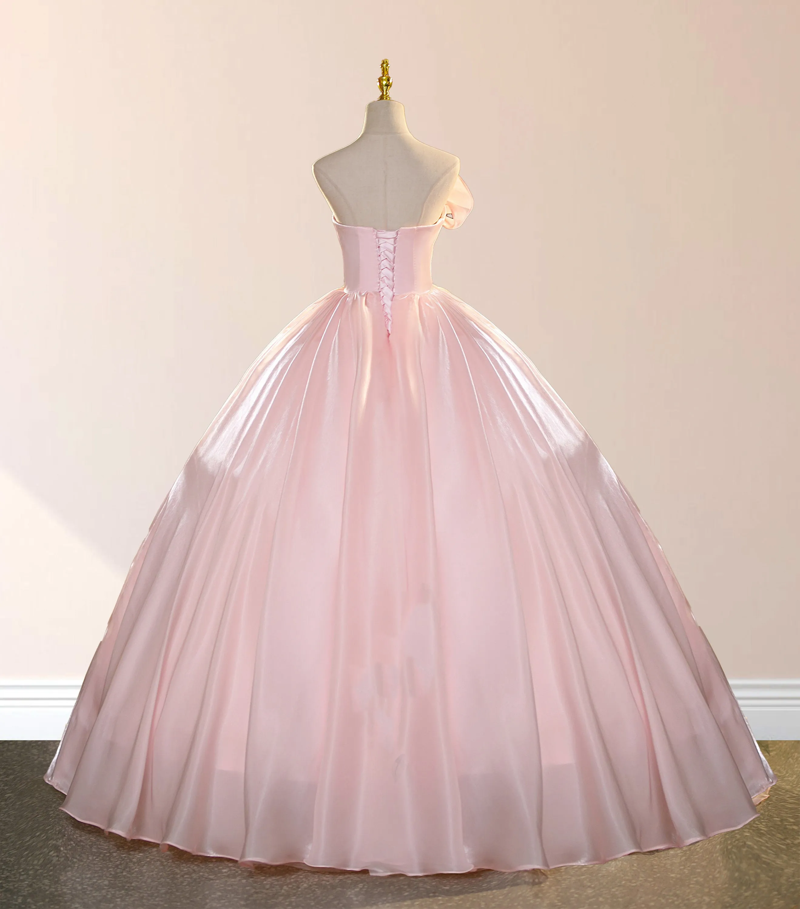 Elegant Shiny Pink Organza Strapless Quinceanera Dresses sold by KissProm product image thumbnail 3