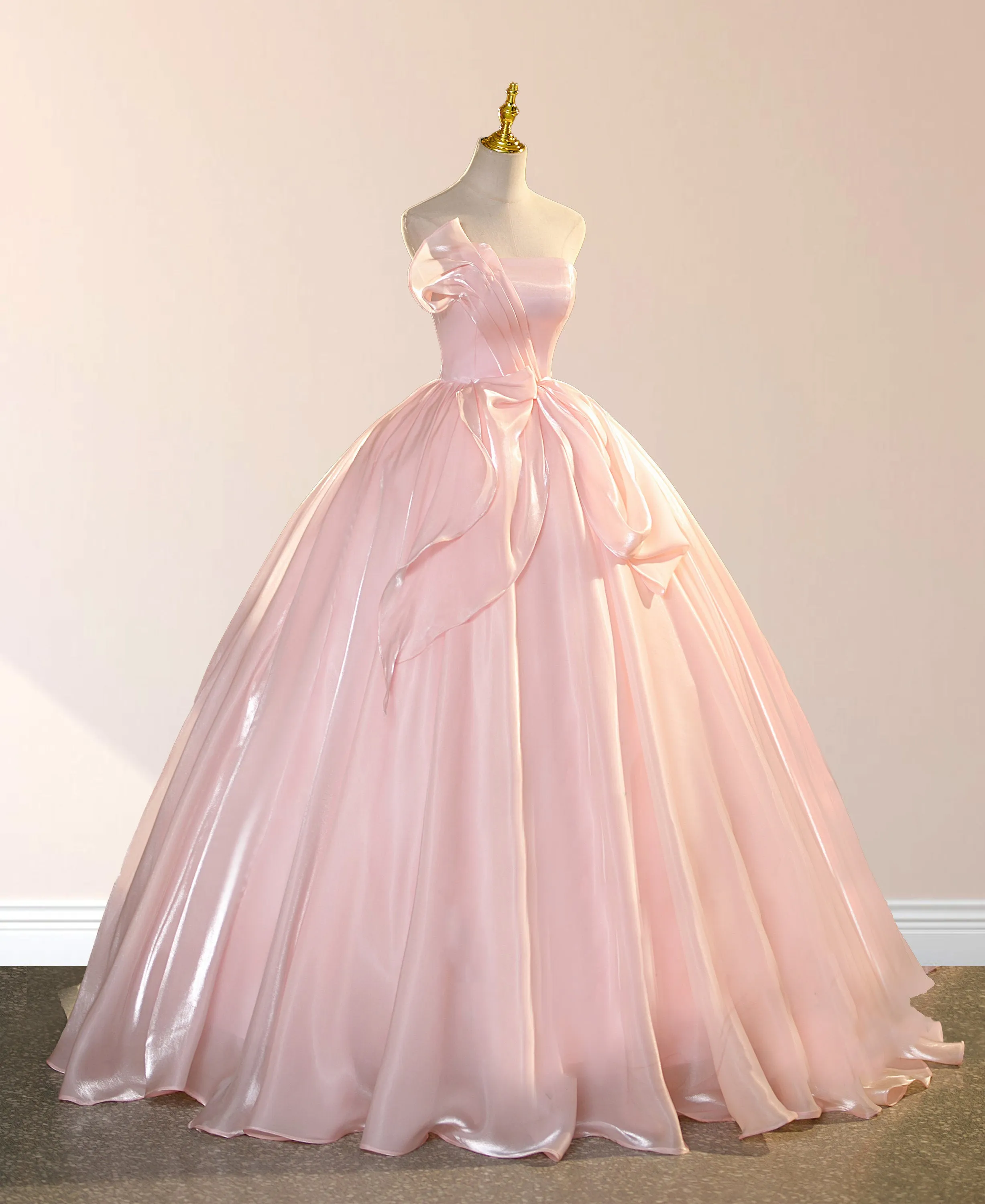 Elegant Shiny Pink Organza Strapless Quinceanera Dresses sold by KissProm product image thumbnail 2