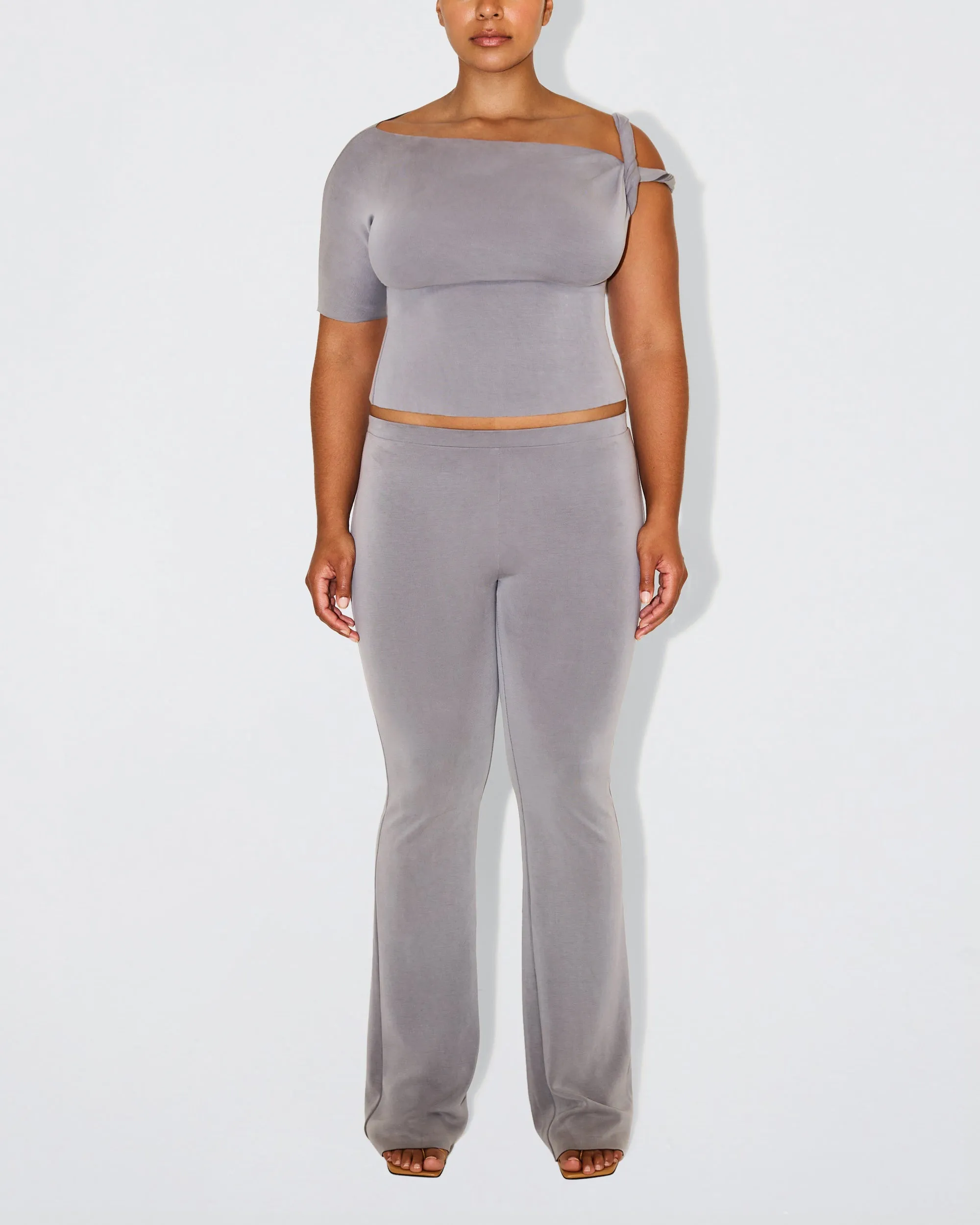 Sueded Stretch Low Rise Pant | Steel Grey sold by KHY product image thumbnail 5
