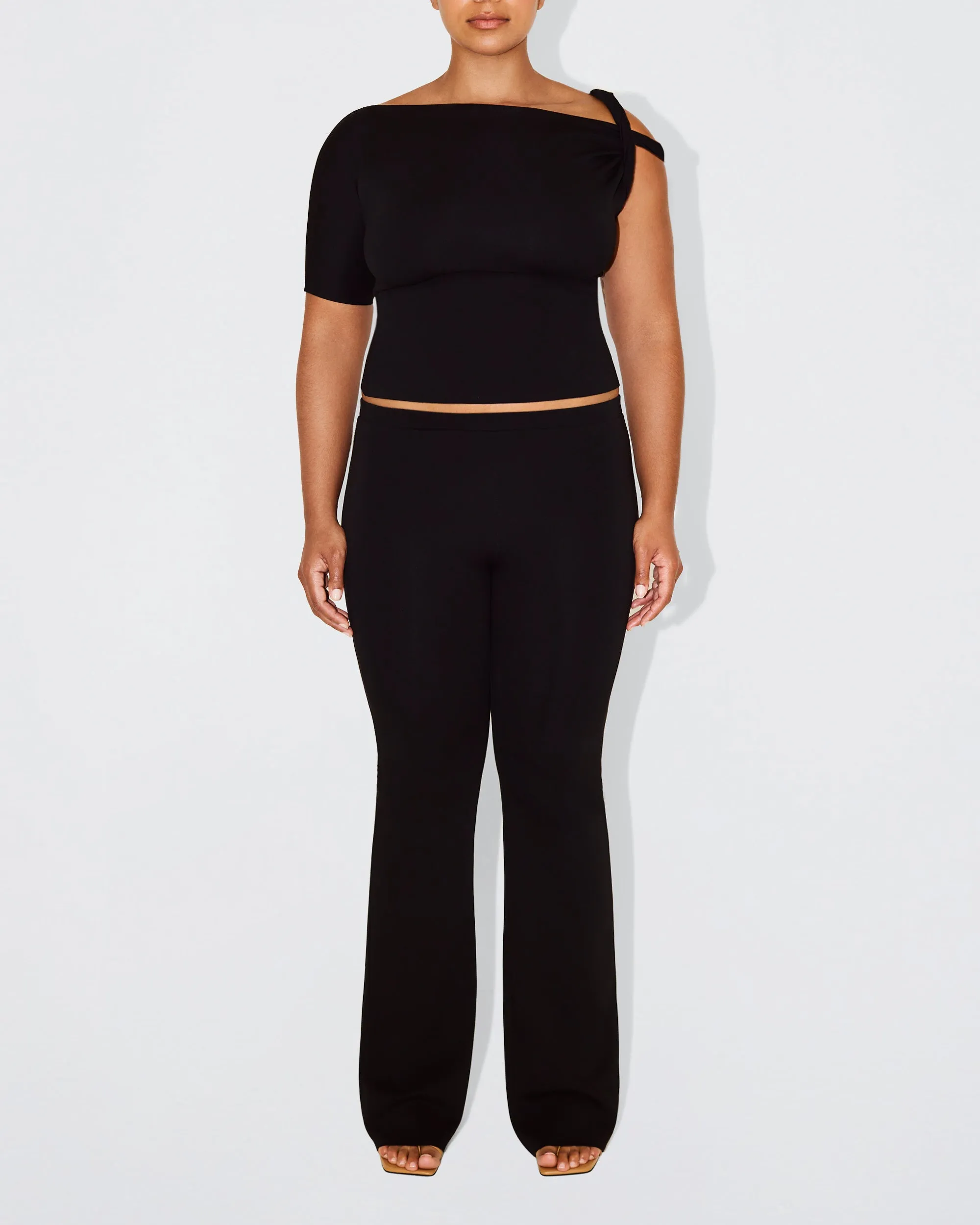 Sueded Stretch Low Rise Pant | Black sold by KHY product image thumbnail 5