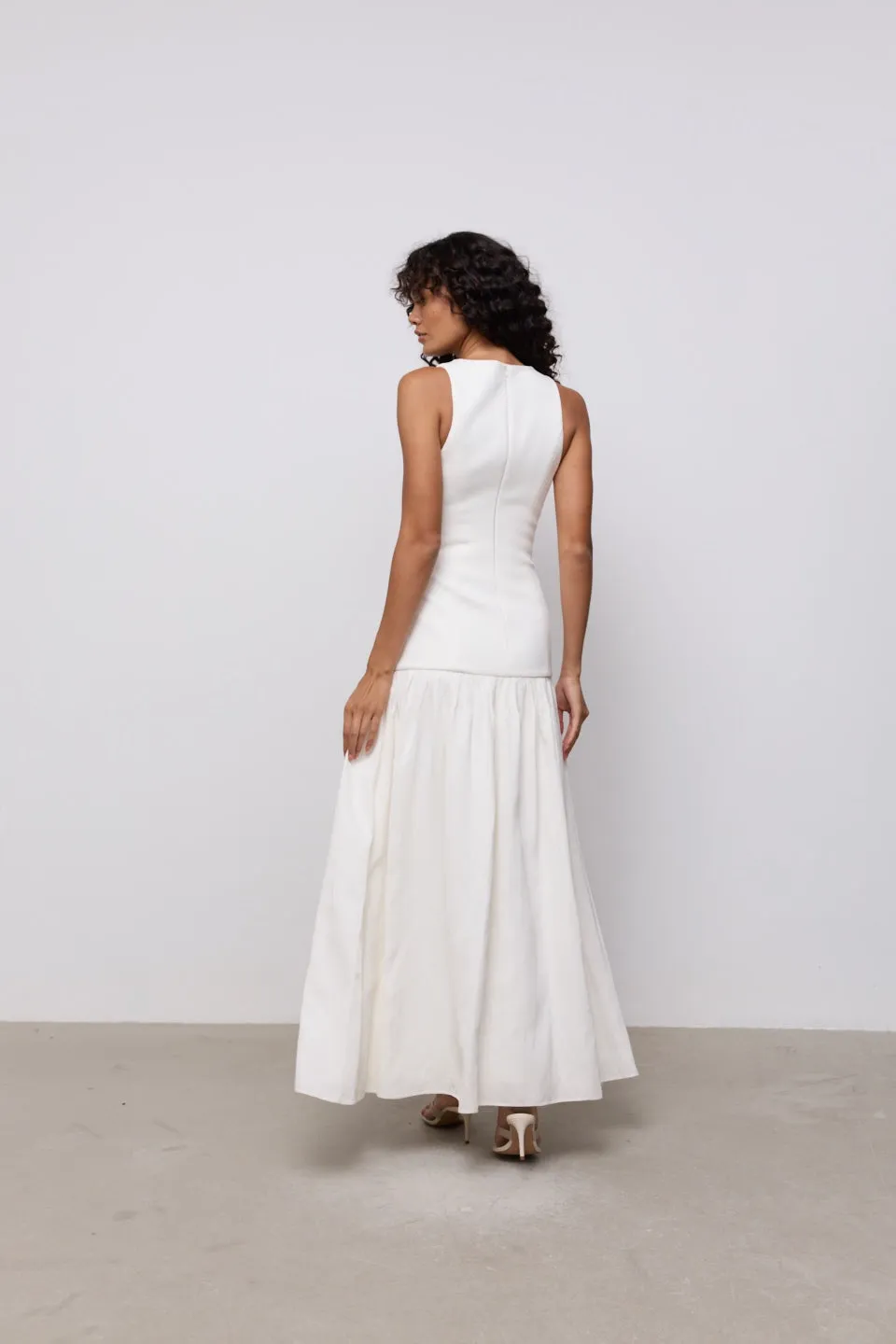 Linen Mix Dropped Waist Maxi Dress sold by Odd Muse product image thumbnail 5