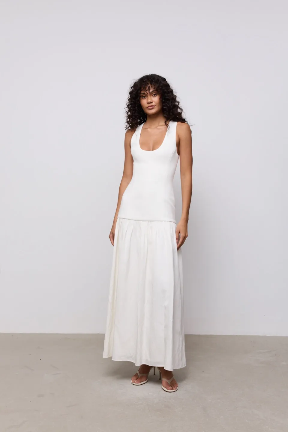 Linen Mix Dropped Waist Maxi Dress sold by Odd Muse product image thumbnail 3