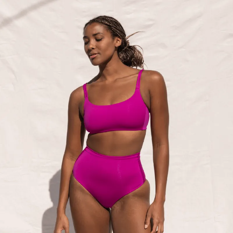 Pool Days Top D+ - Aloha sold by Left on Friday