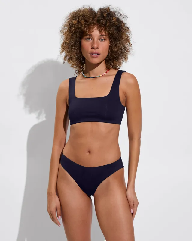 Streamline Top - Sprint sold by Left on Friday