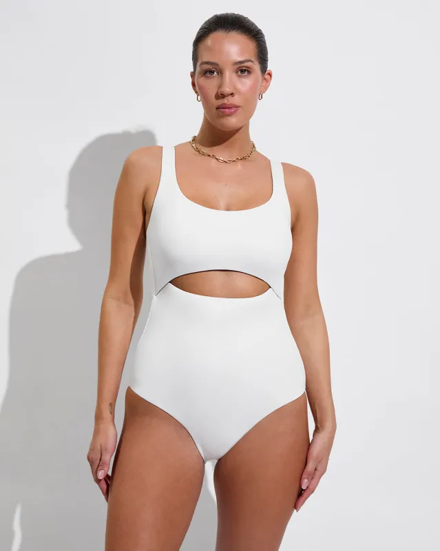 Peak Suit D+ - Coconut made by Left on Friday