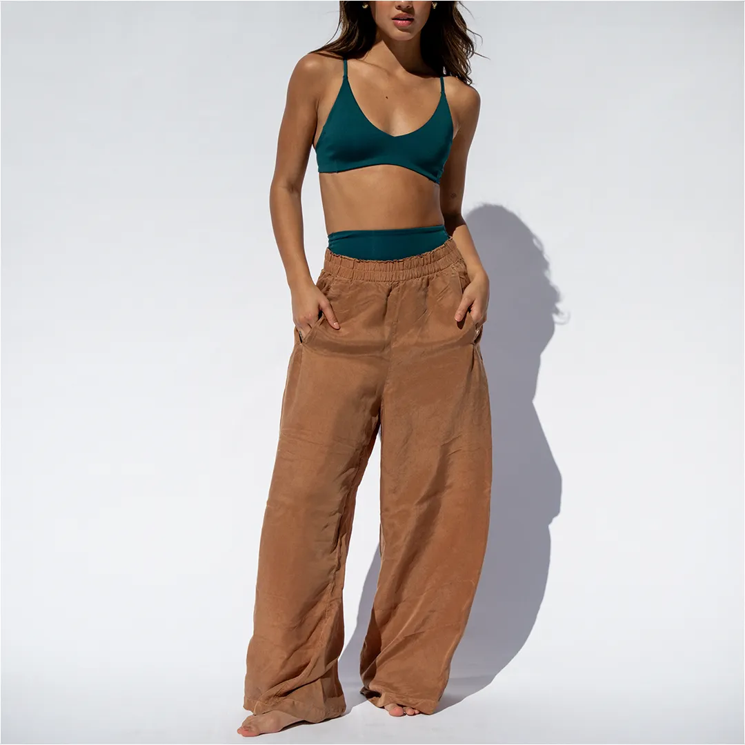 Day Trip Pant - Tan Lines sold by Left on Friday