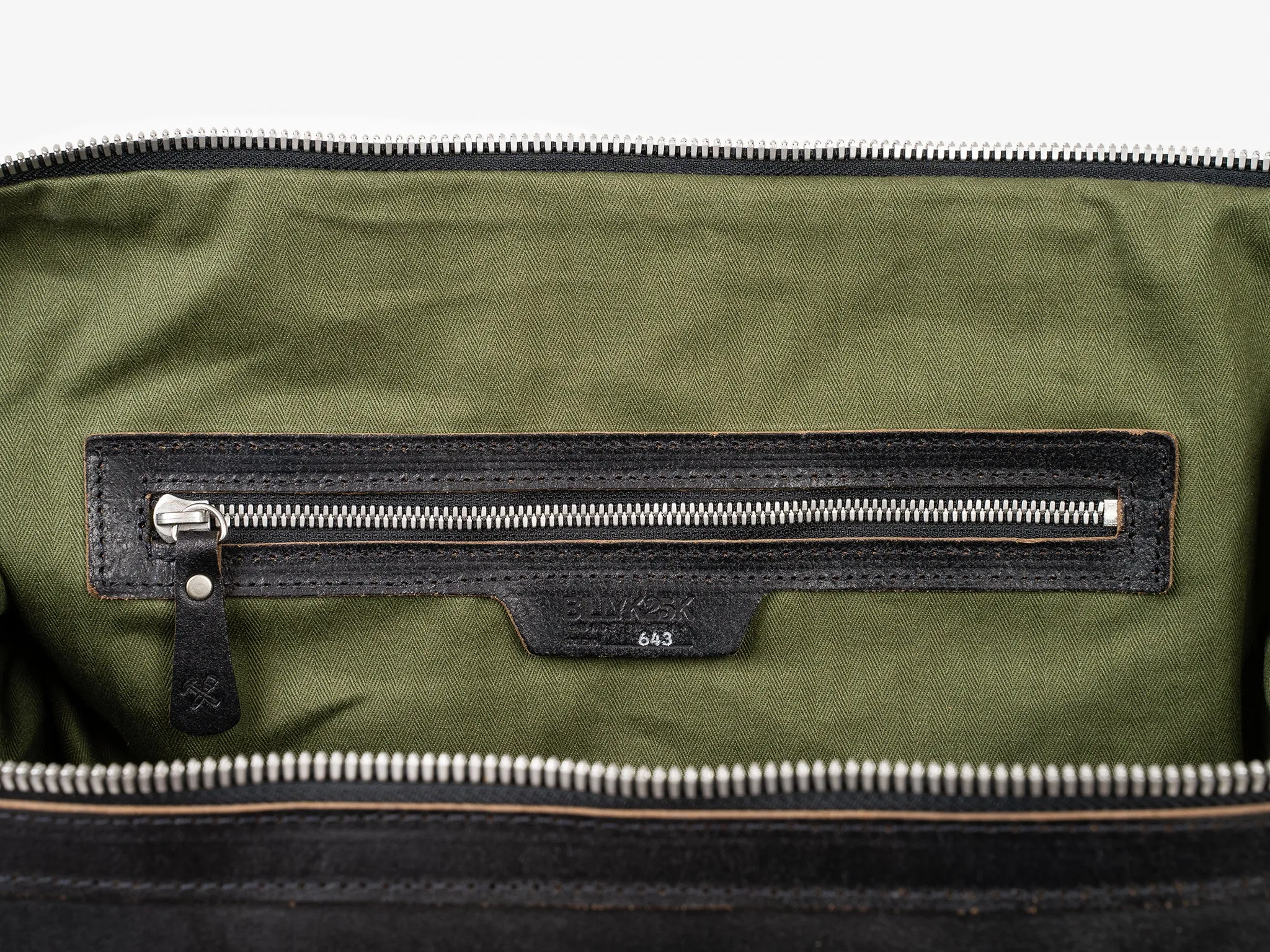 No. 643 Large Carryall, Black sold by Billykirk product image thumbnail 5