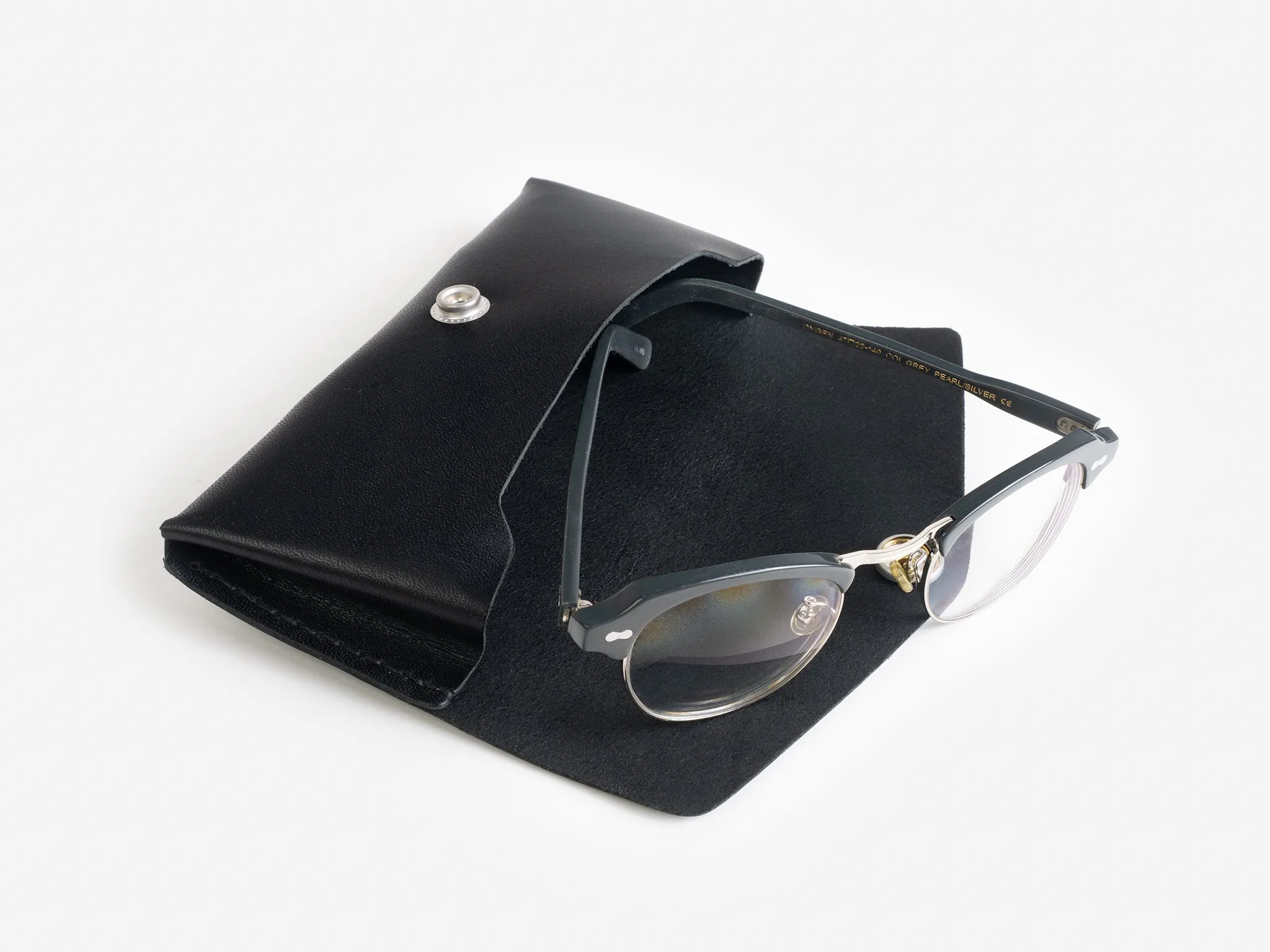 No. 604 Glasses Case, Black sold by Billykirk product image thumbnail 2
