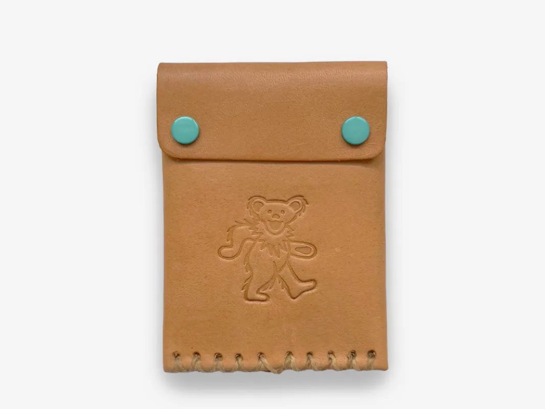 No. 092-GD Card Case with Snaps Bear, Natural made by Billykirk