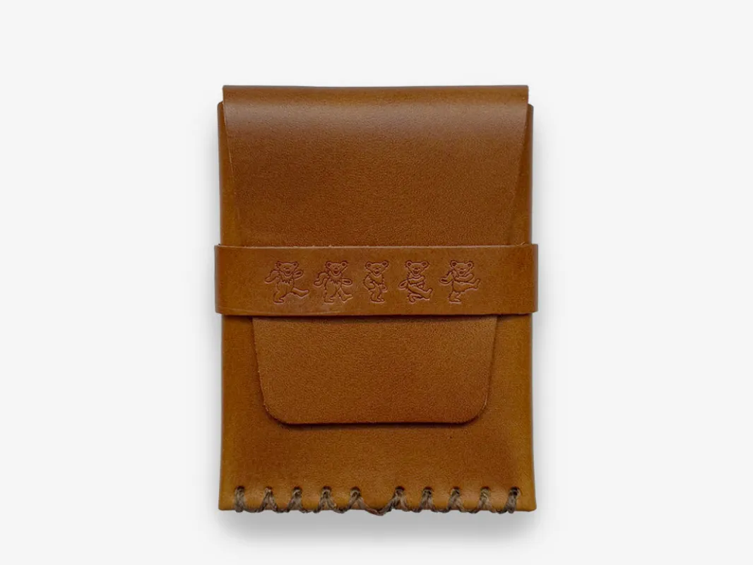 No. 155-GD Card Case with Flap Bears, Tan made by Billykirk