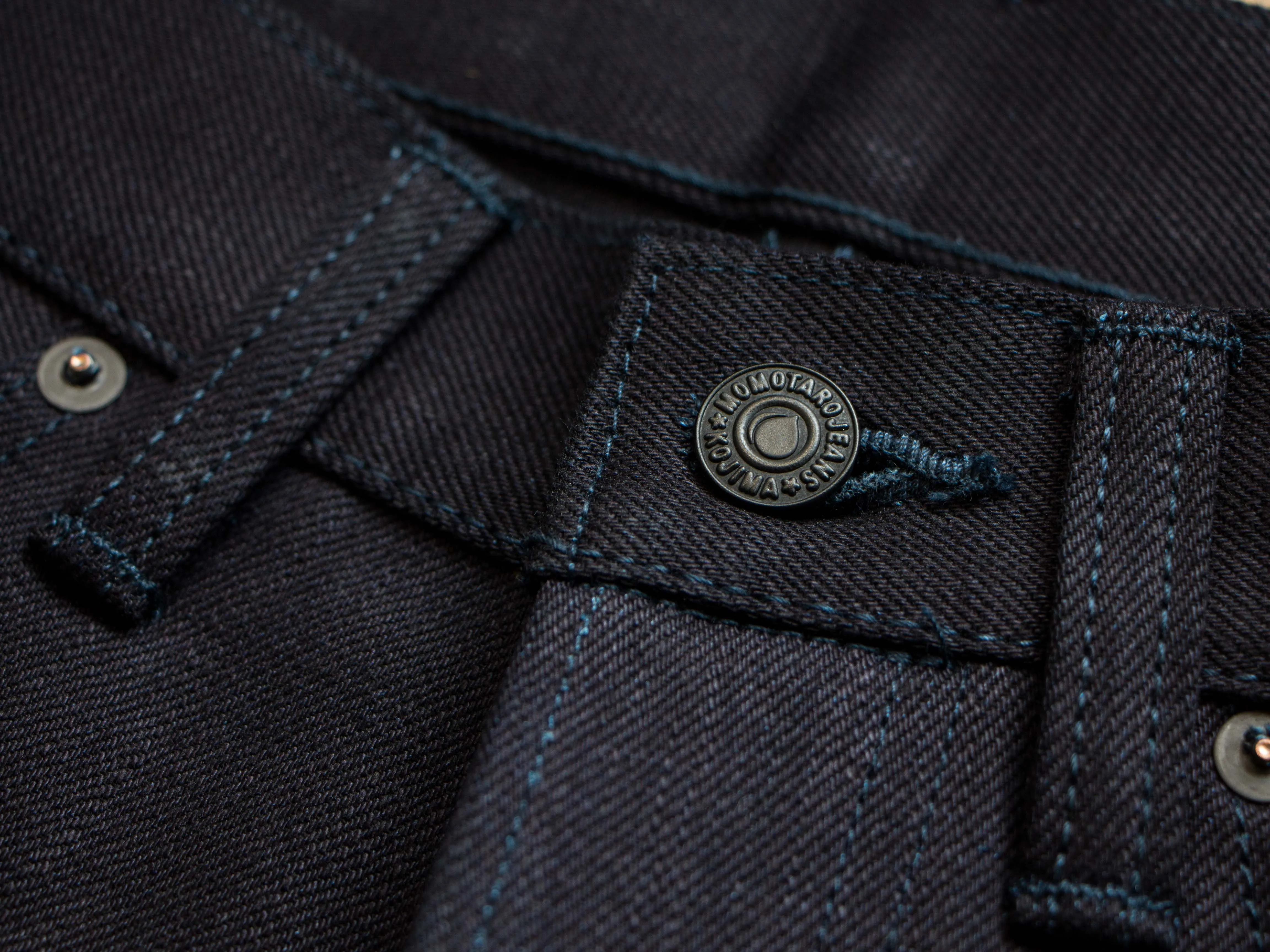 【MOMOTARO】0405-IBSP 15.7OZ Indigo x Black 桃太郎出陣系列辛巴威棉雙染高腰修身錐形牛仔褲 sold by Blue Beach Denim product image thumbnail 5