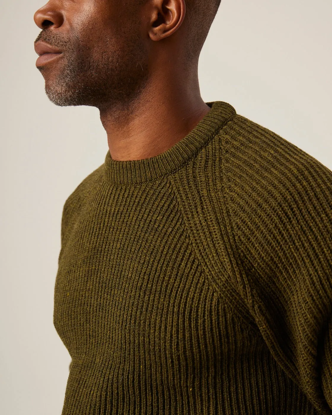 【Peregrine】Merino Wool Ford Crew Neck Sweater Olive 橄欖色美麗諾圓領粗針毛衣 sold by Blue Beach Denim product image thumbnail 4