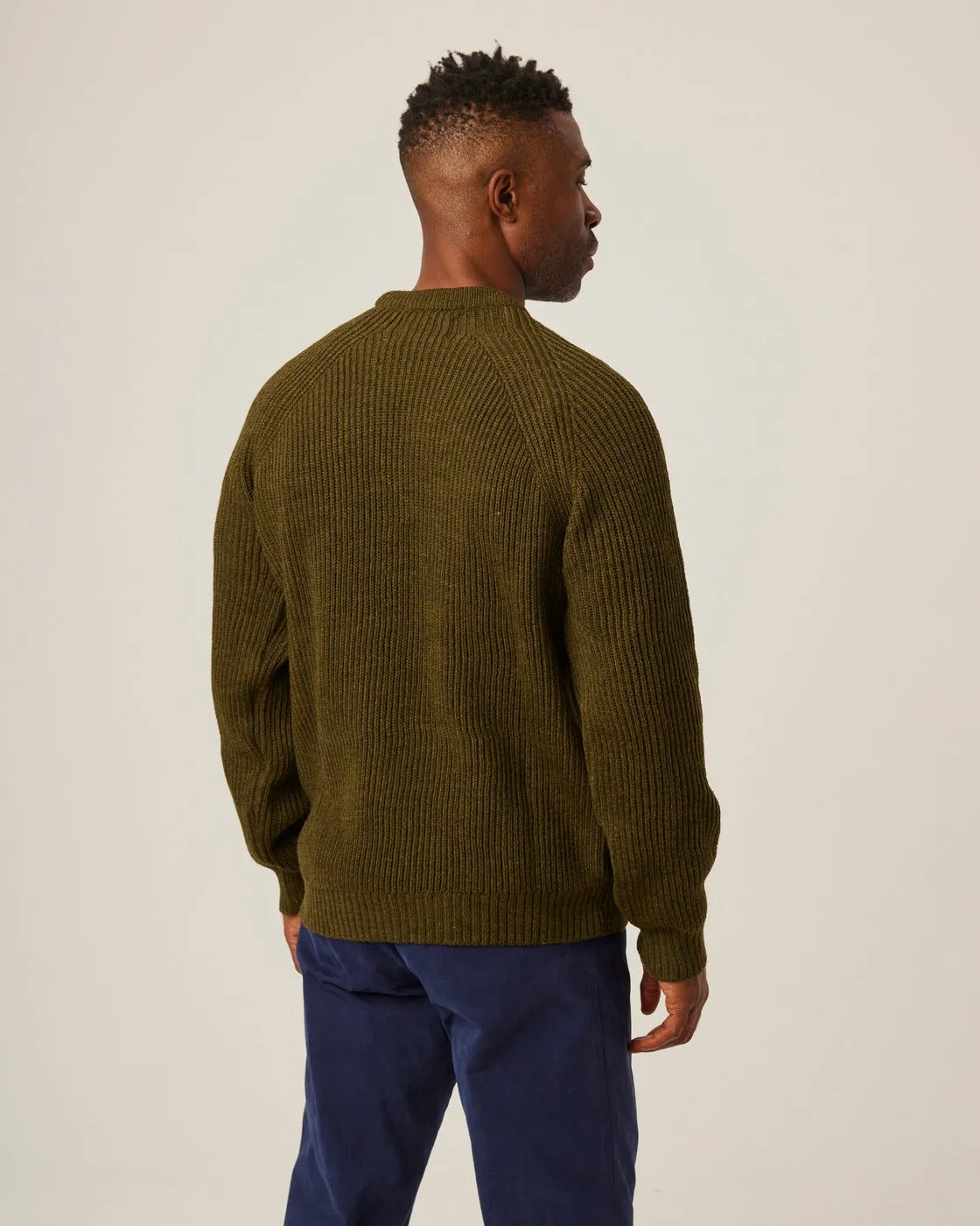 【Peregrine】Merino Wool Ford Crew Neck Sweater Olive 橄欖色美麗諾圓領粗針毛衣 sold by Blue Beach Denim product image thumbnail 5