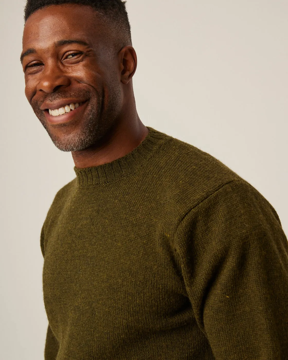 【Peregrine】Makers Stitch Crew Sweater Olive 綠色水洗美麗諾圓領毛衣 sold by Blue Beach Denim product image thumbnail 4