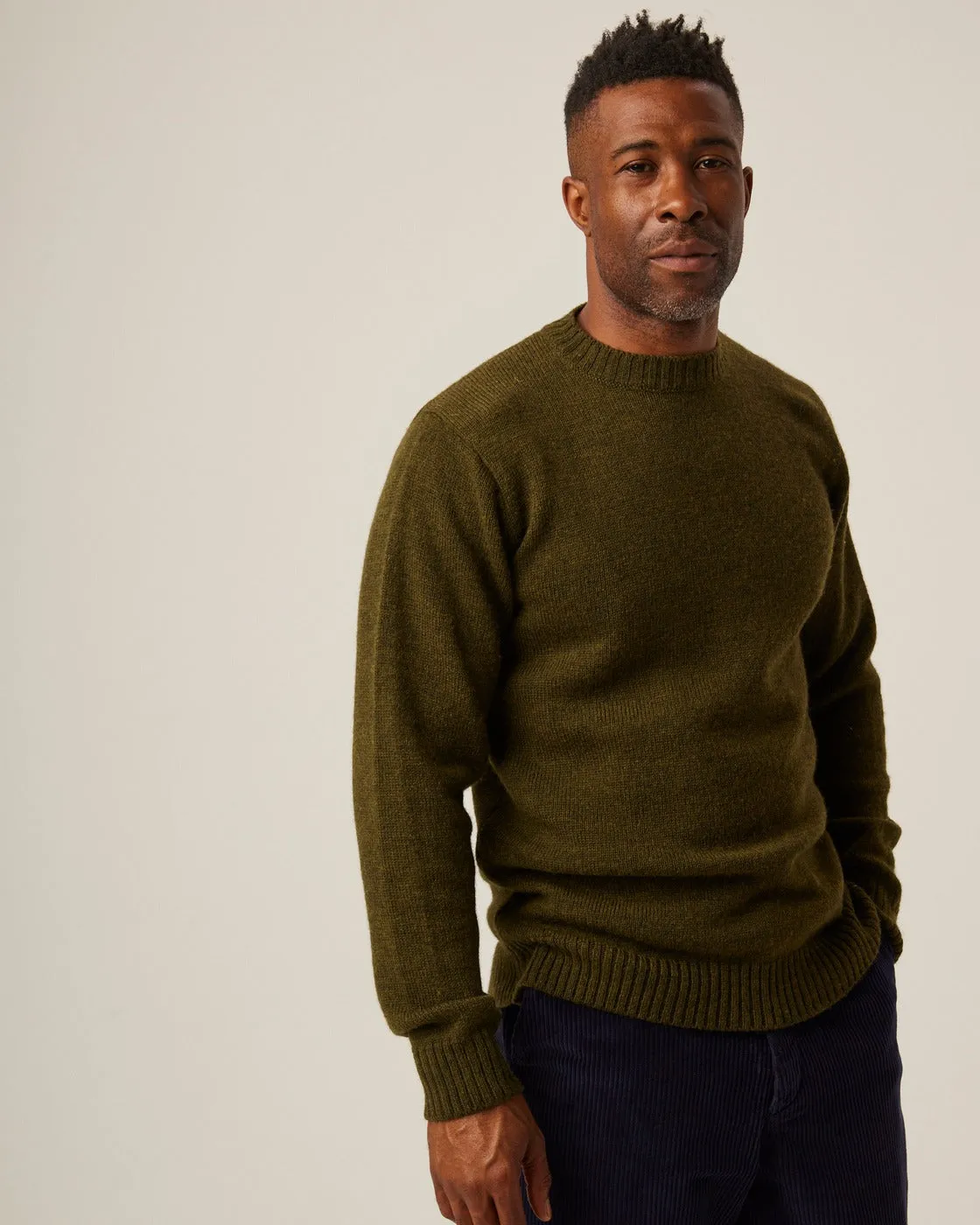 【Peregrine】Makers Stitch Crew Sweater Olive 綠色水洗美麗諾圓領毛衣 sold by Blue Beach Denim product image thumbnail 2