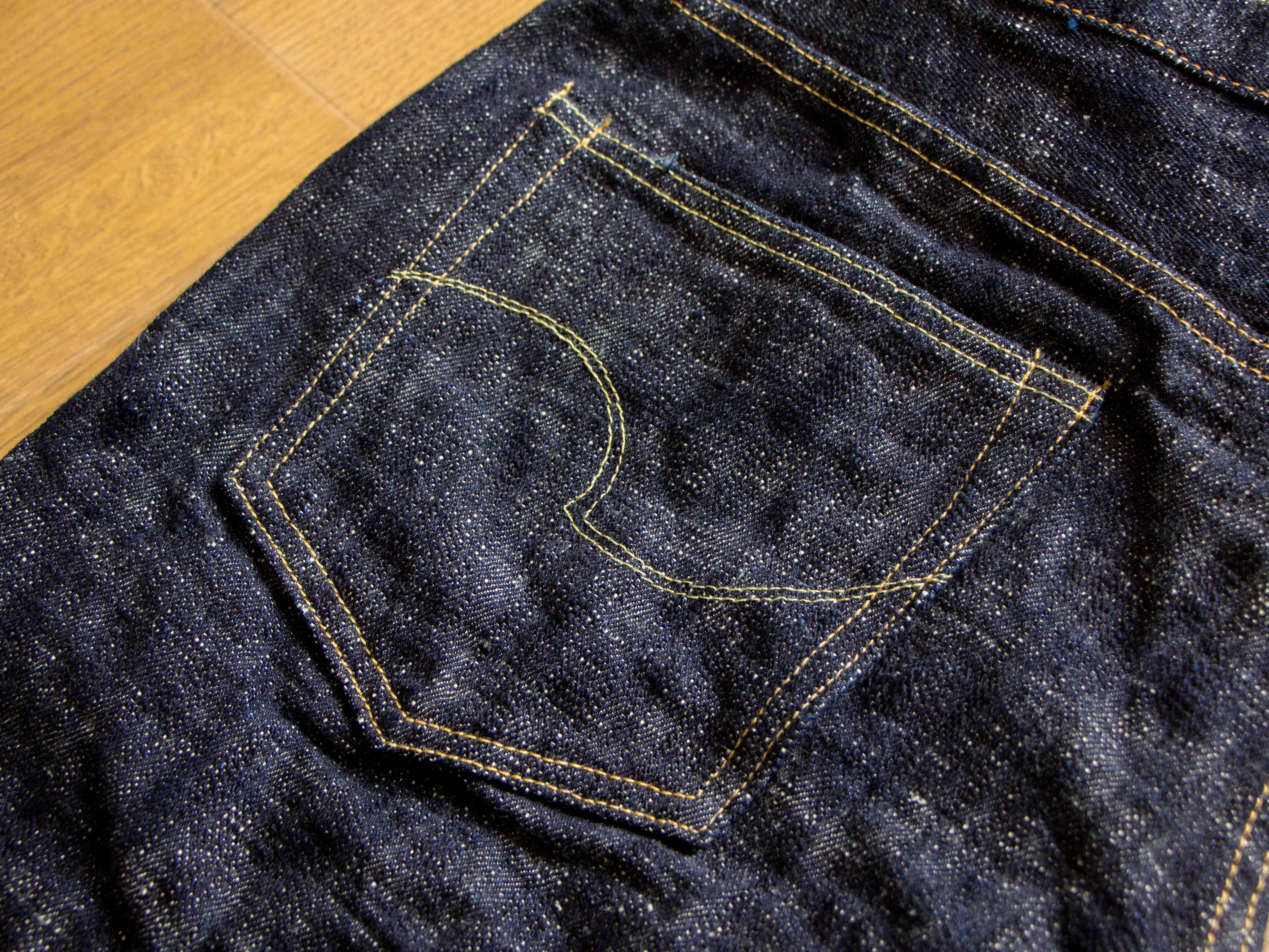 【ONI DENIM】288-Kasuri 17oz Kasuri Denim 鬼絣丹寧中直筒牛仔褲 sold by Blue Beach Denim product image thumbnail 4