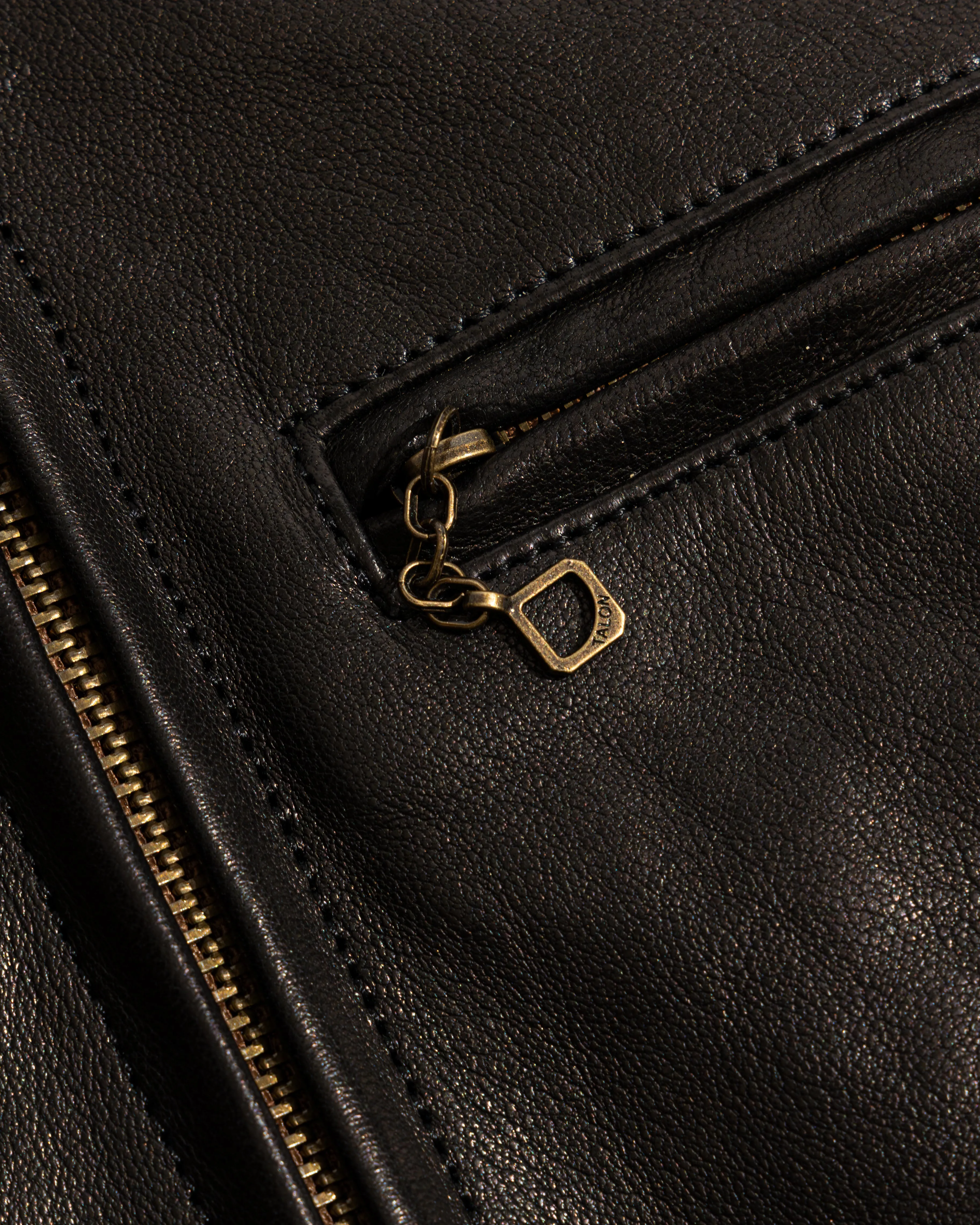 【Shangri-La Heritage】“J-100” Cafer Racer Black 黑色小羊皮合身直拉騎士皮衣 sold by Blue Beach Denim product image thumbnail 4