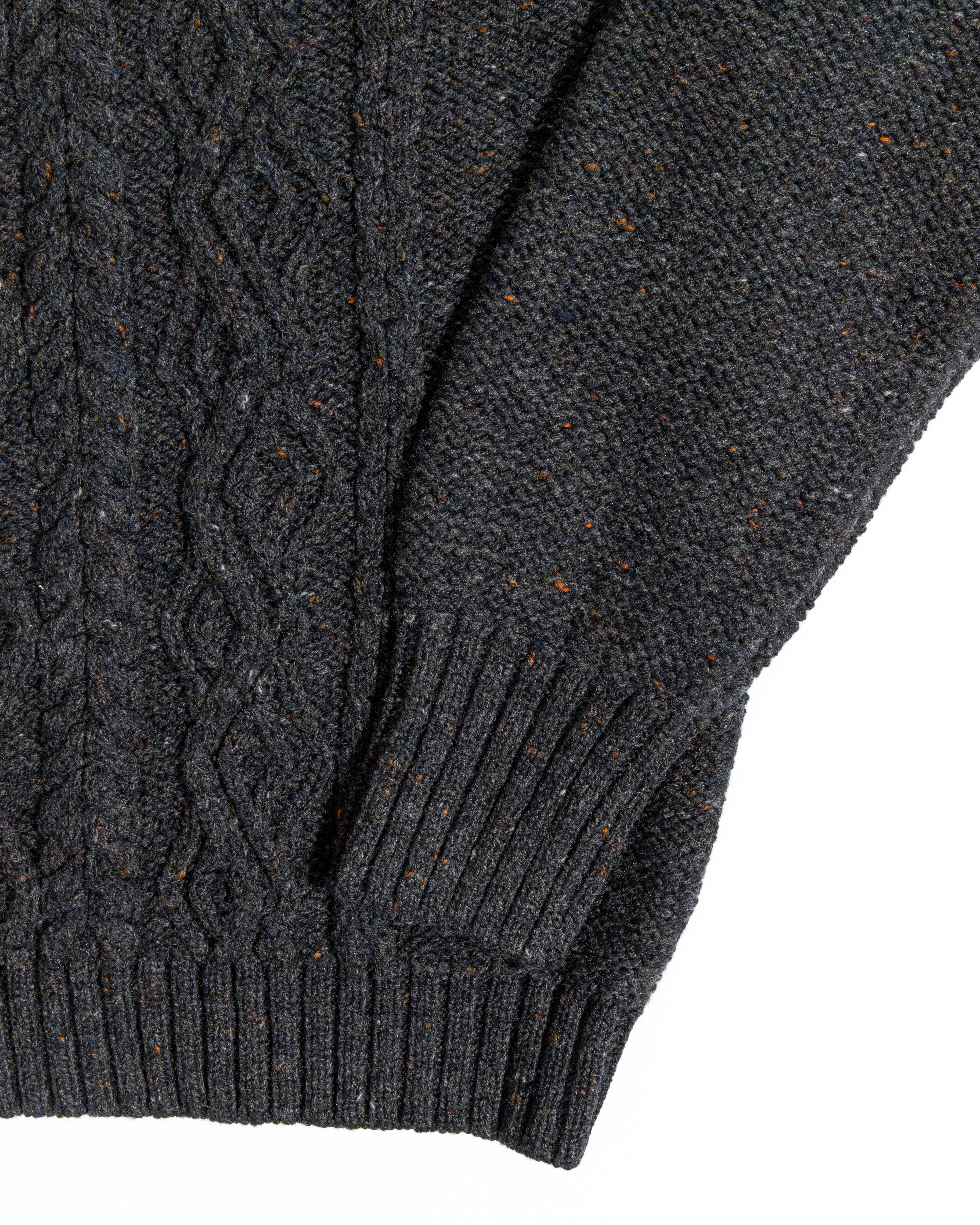 【Inis Meáin】Cashmere Aran Zipper Jacket Charcoal Fleck 碳黑混毛色喀什米爾阿蘭拉鍊毛衫 sold by Blue Beach Denim product image thumbnail 4