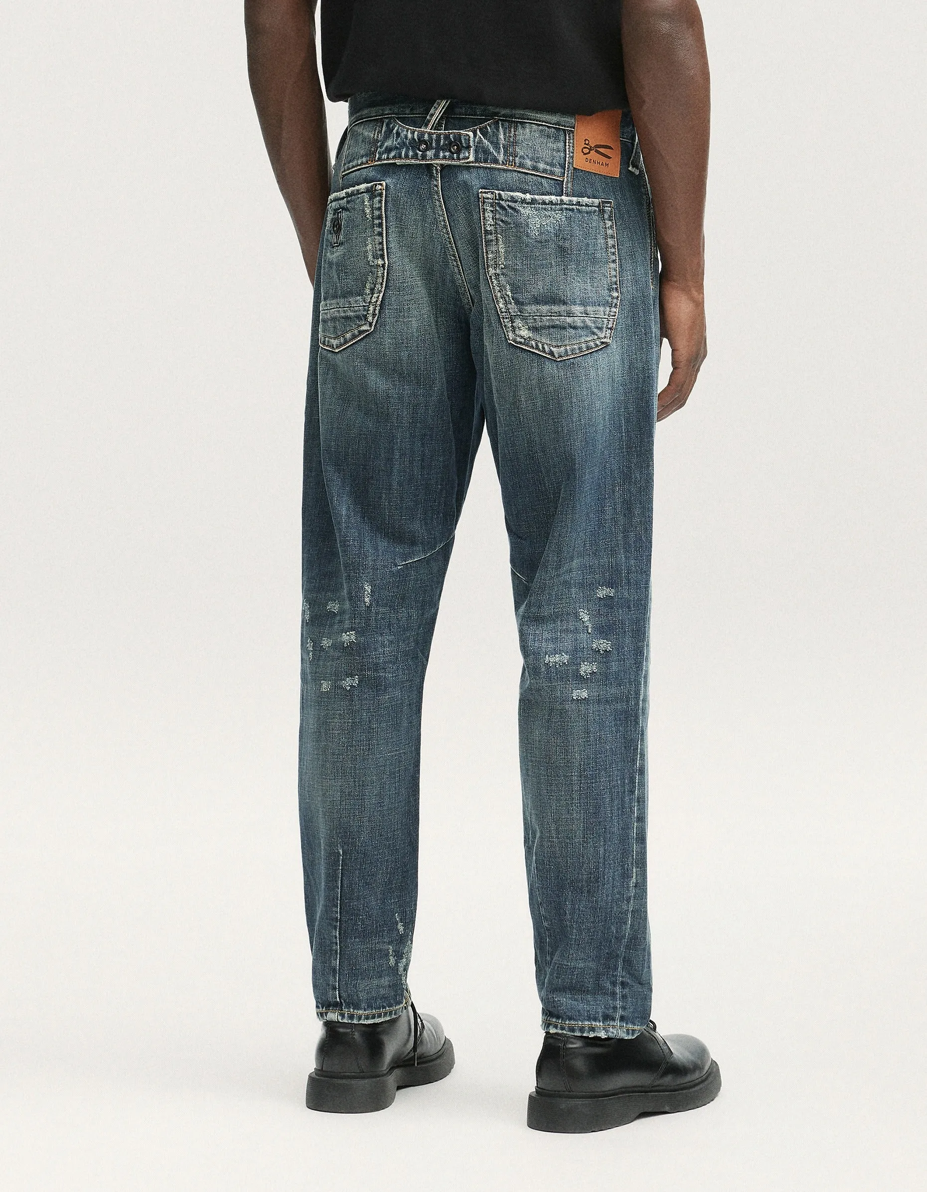 【DENHAM】Dart Cinch 立體剪裁作舊補丁巴黎扣寬鬆錐形布邊牛仔褲 sold by Blue Beach Denim product image thumbnail 4