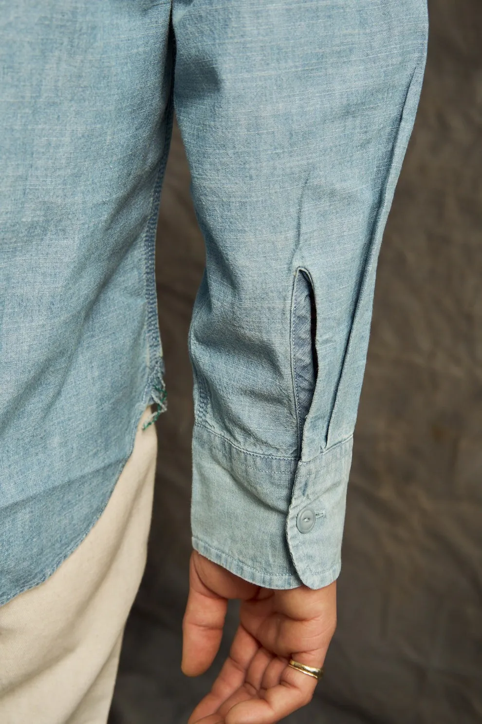 【WYTHE】Chambray Workshirt - Distressed and Sunfaded Indigo 日曬復古水手布工作襯衫 sold by Blue Beach Denim product image thumbnail 3