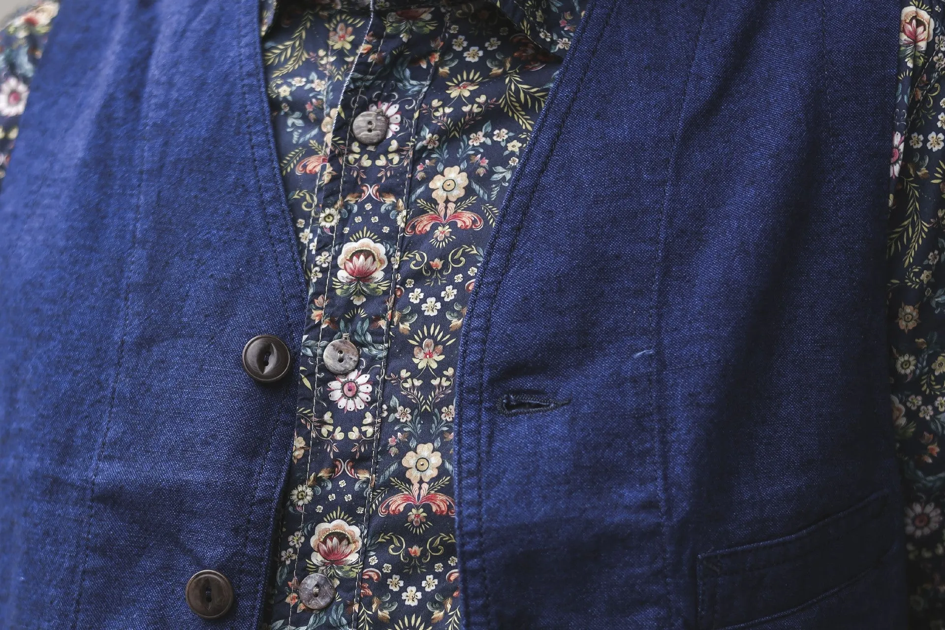 【Scarti-Lab】Cotton Linen Blend Work Vest Indigo 403 SM407 日製棉麻混紡 義式工裝背心 藍染 sold by Blue Beach Denim product image thumbnail 4