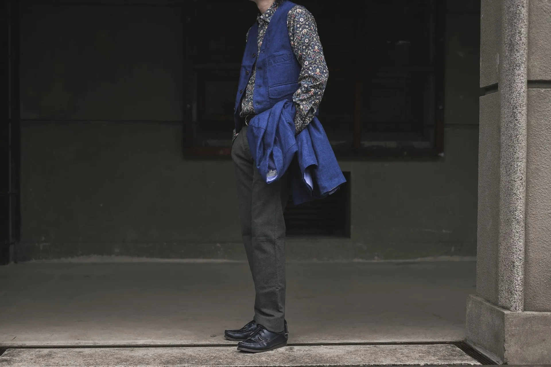 【Scarti-Lab】Cotton Linen Blend Work Vest Indigo 403 SM407 日製棉麻混紡 義式工裝背心 藍染 sold by Blue Beach Denim product image thumbnail 5