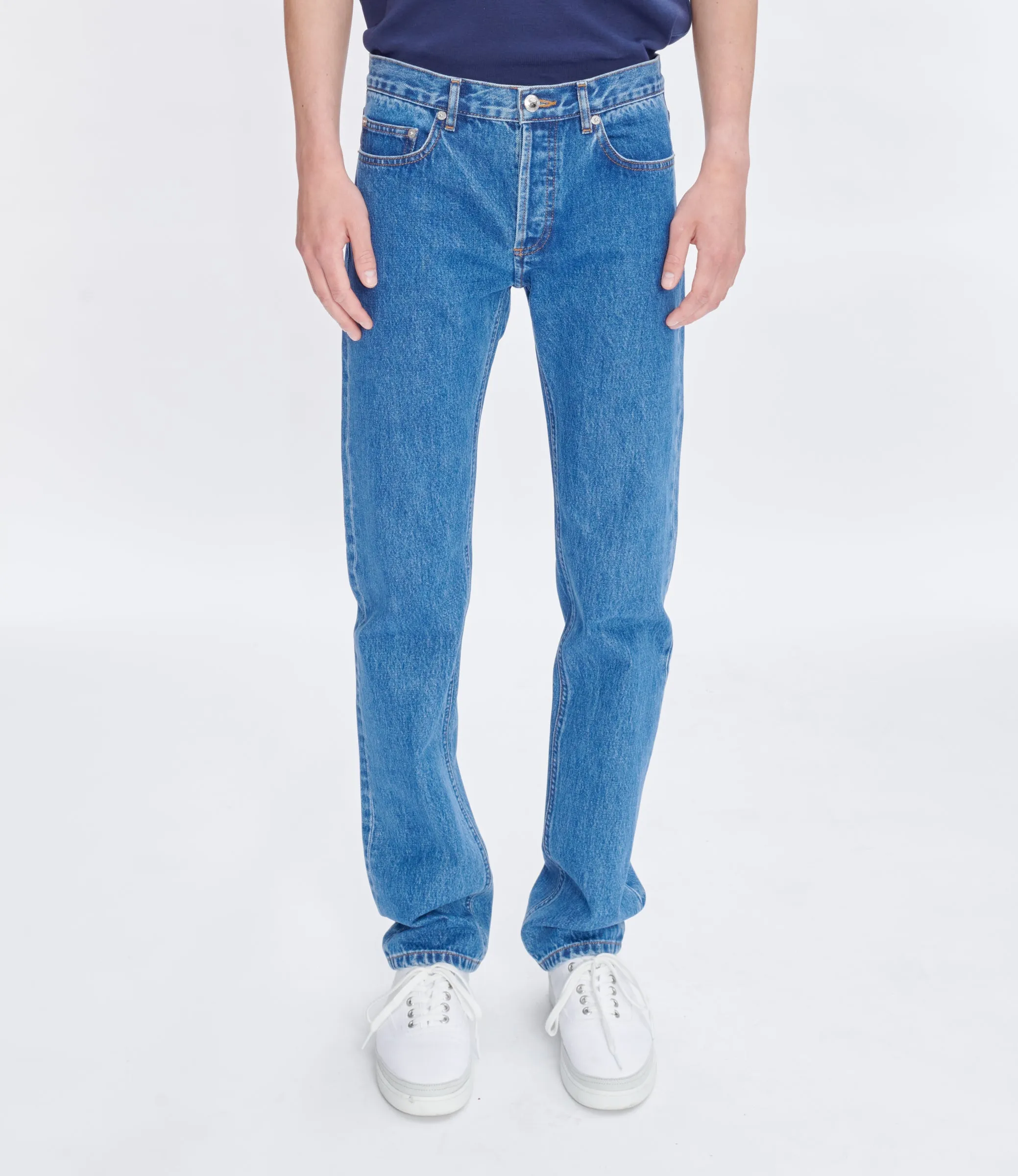 【A.P.C.】NEW STANDARD MEDIUM STONEWASHED 中腰直筒中藍石洗牛仔褲 sold by Blue Beach Denim product image thumbnail 4