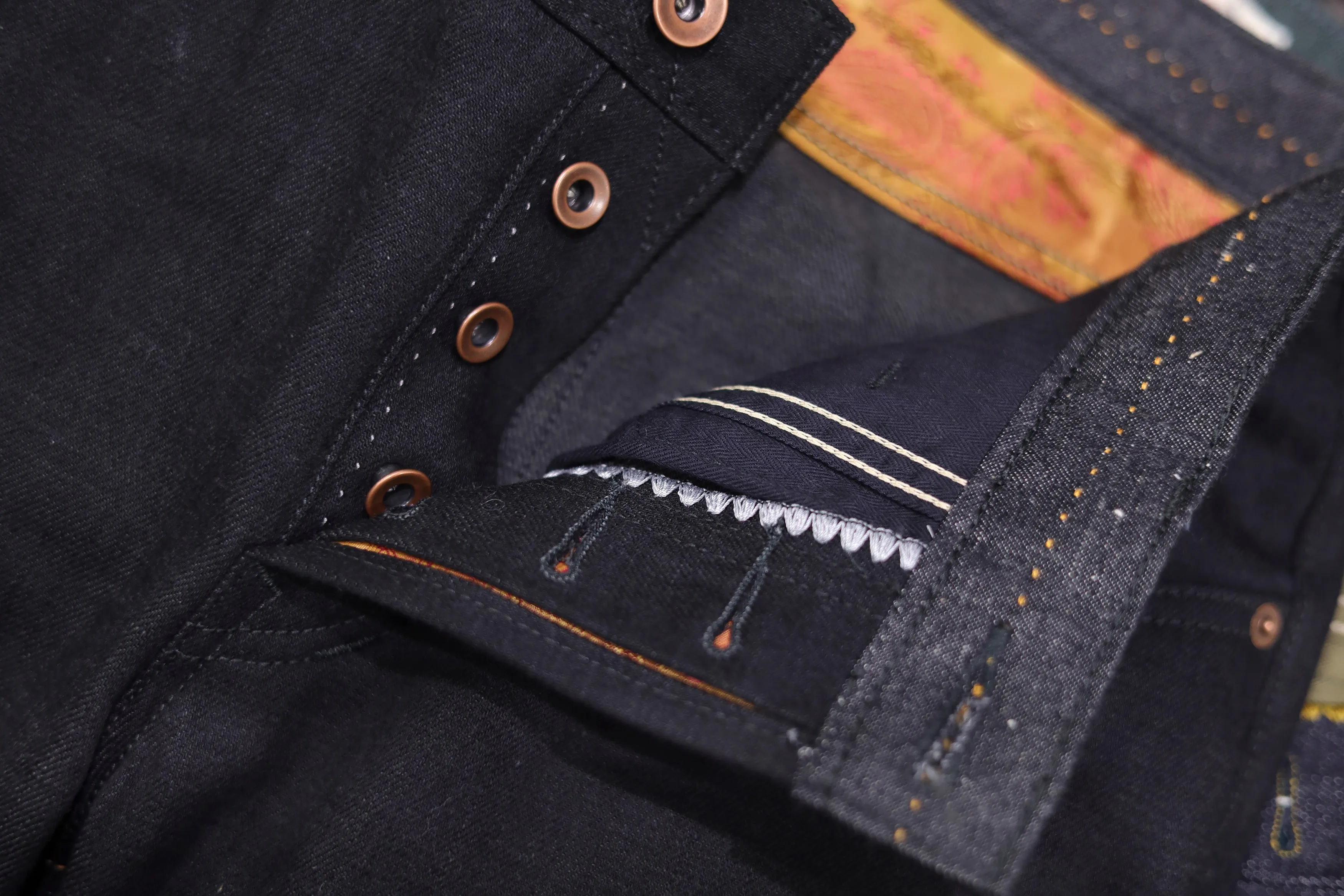 【Ruttloff】H2-Rustic Black Selvedge Jeans 15oz 藍灘獨家訂製黑灰雙染赤耳小直筒牛仔褲 sold by Blue Beach Denim product image thumbnail 2