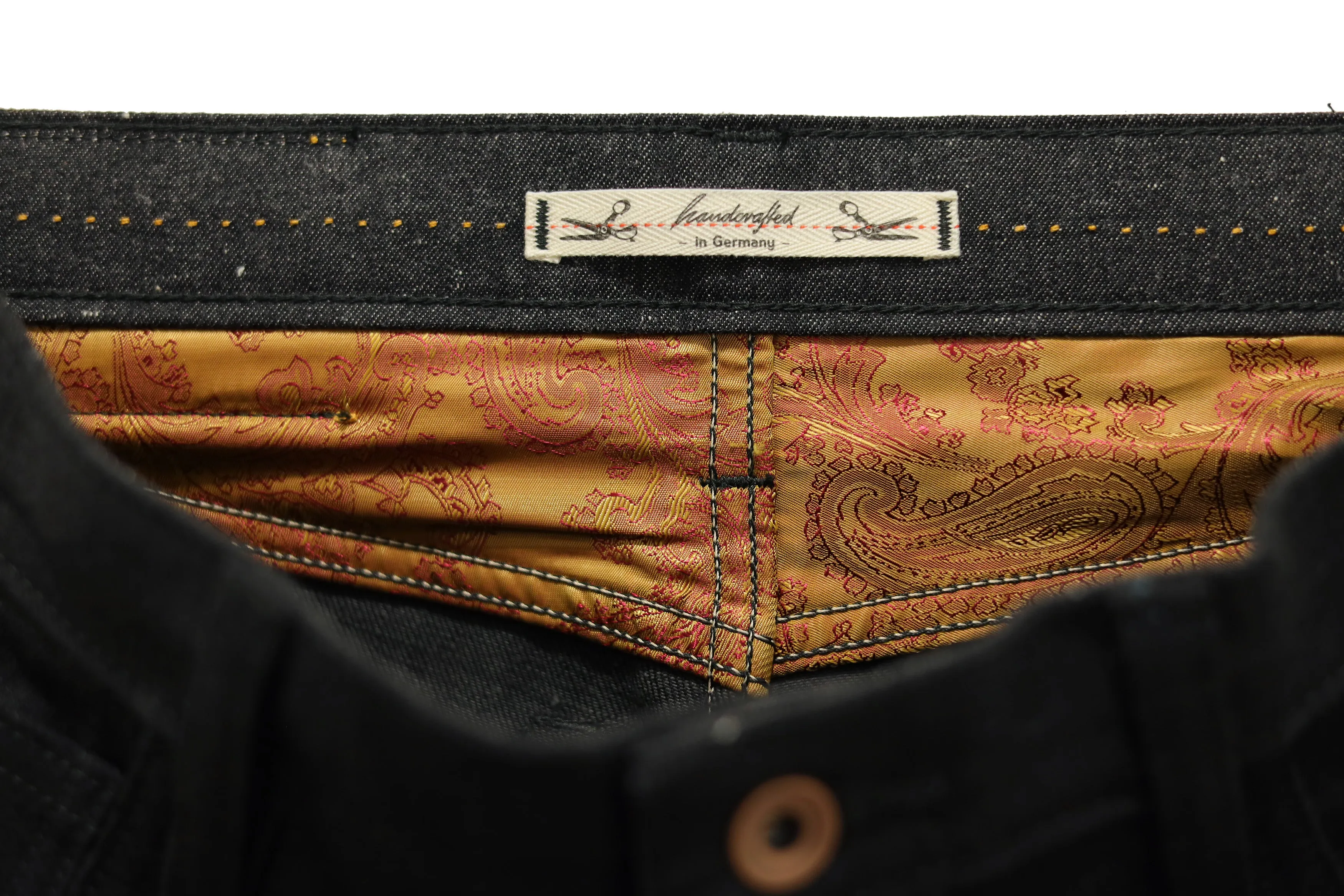 【Ruttloff】H2-Rustic Black Selvedge Jeans 15oz 藍灘獨家訂製黑灰雙染赤耳小直筒牛仔褲 sold by Blue Beach Denim product image thumbnail 3