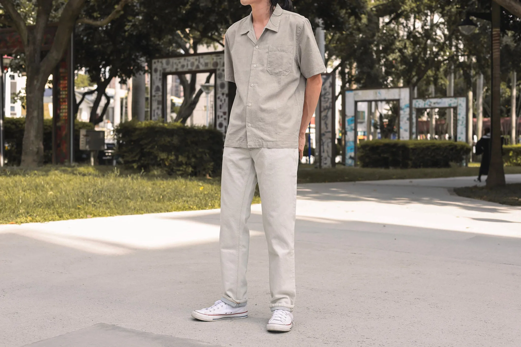 【Universal Works】Road Shirt In Sand Organic Oxford 沙色高支牛津布50年代開領短袖襯衫 sold by Blue Beach Denim product image thumbnail 2