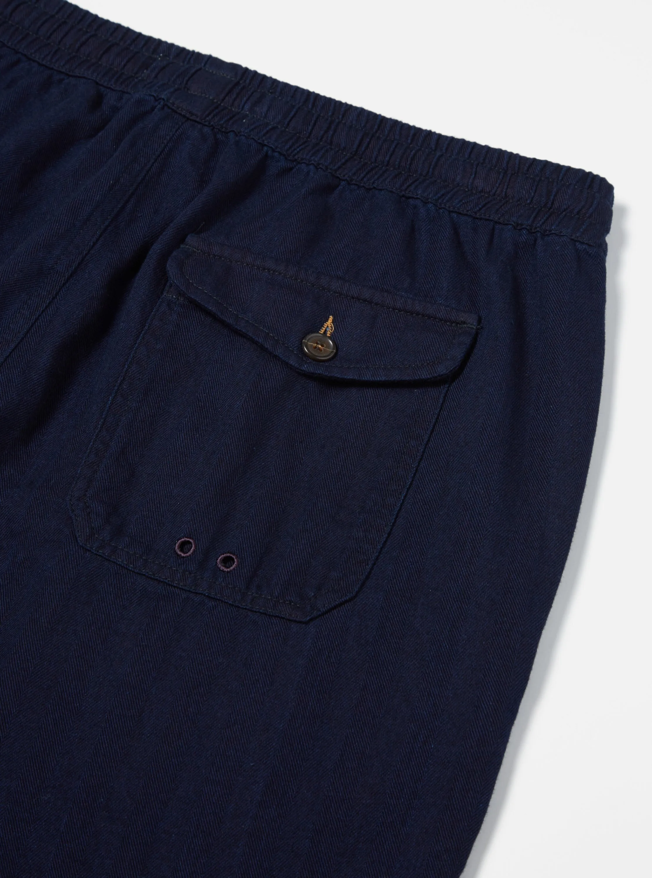【Universal Works】Beach Short In Indigo Herringbone Denim / 靛藍藍染 魚骨紋丹寧結構 海灘短褲 sold by Blue Beach Denim product image thumbnail 3