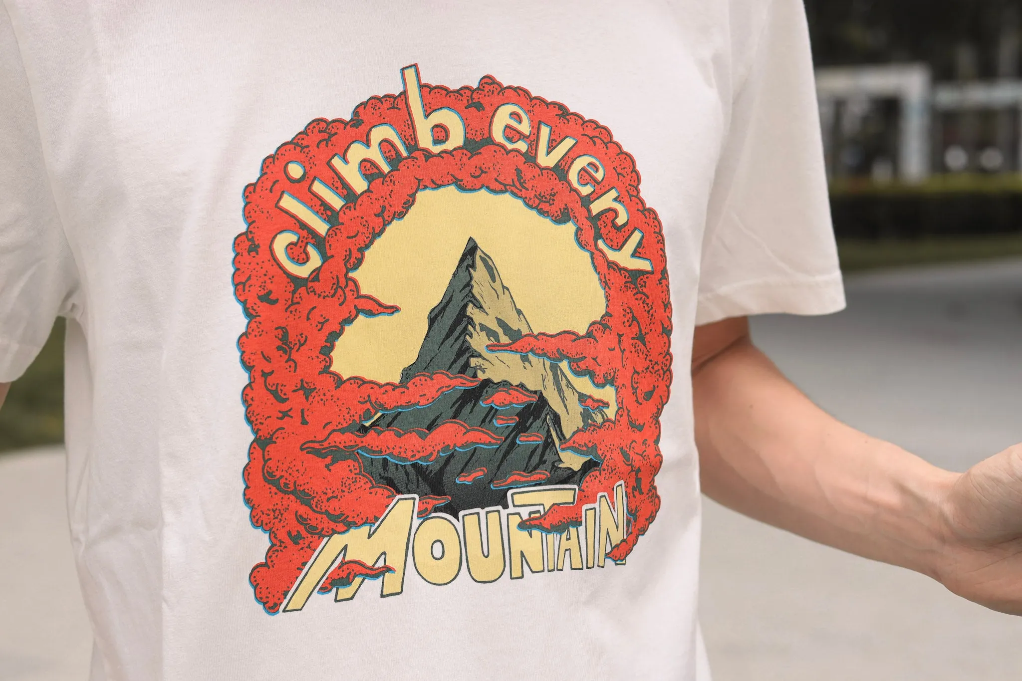 【Nudie Jeans】Roy Every Mountain Chalk White 翻山越嶺粉筆白圖Tee sold by Blue Beach Denim product image thumbnail 3