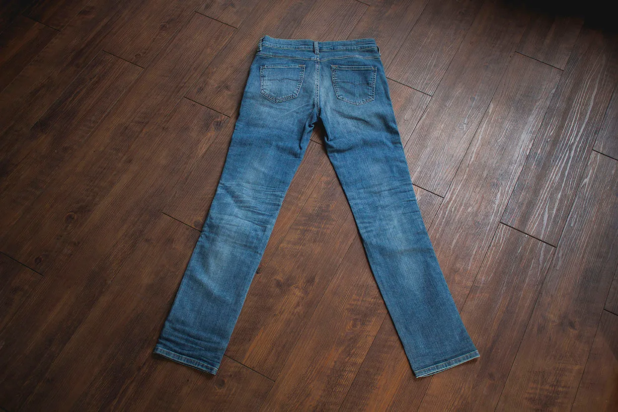 【DIESEL】SANDY-0688V L32 / 女版 淺藍 微喇叭 小直筒 sold by Blue Beach Denim product image thumbnail 2