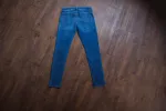 【DIESEL】SLANDY-LOW 084MN / 經典中藍 低腰 超彈性 貼身窄版 sold by Blue Beach Denim