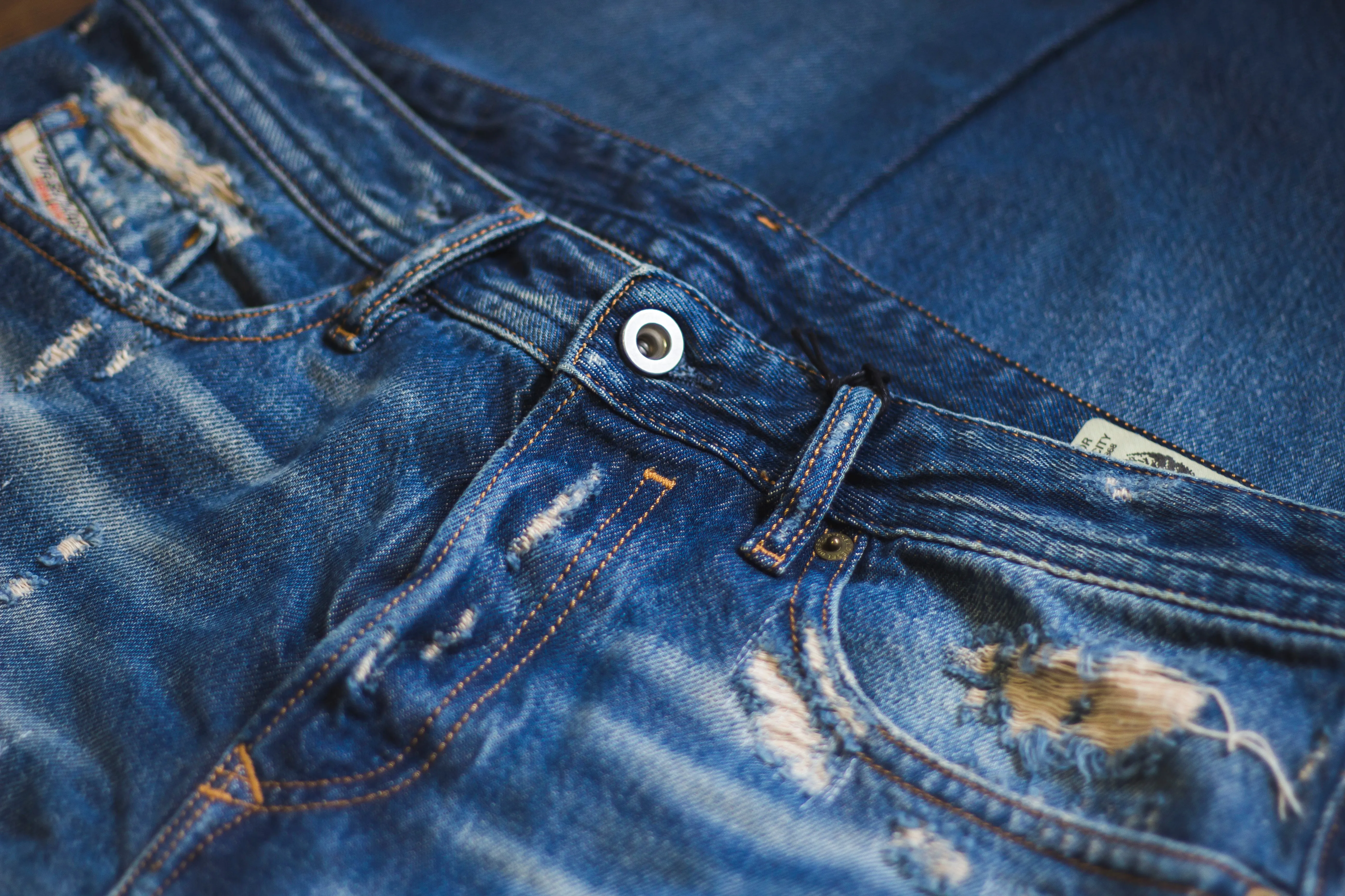 【DIESEL】BUSTER 088AQ / 中淺藍 彈孔 破壞 純棉 中小直筒 sold by Blue Beach Denim product image thumbnail 3