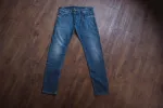 【DIESEL】SLEENKER 069FI / 中藍 微刷破 經典水洗 貼身窄版 sold by Blue Beach Denim