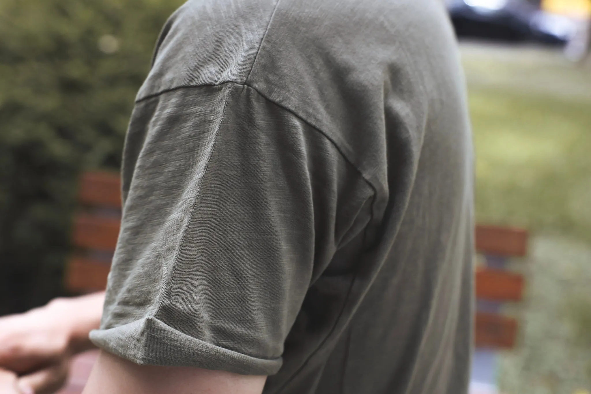 【Nudie Jeans】Roger Slub Faded Green/竹節感寬鬆素T sold by Blue Beach Denim product image thumbnail 4