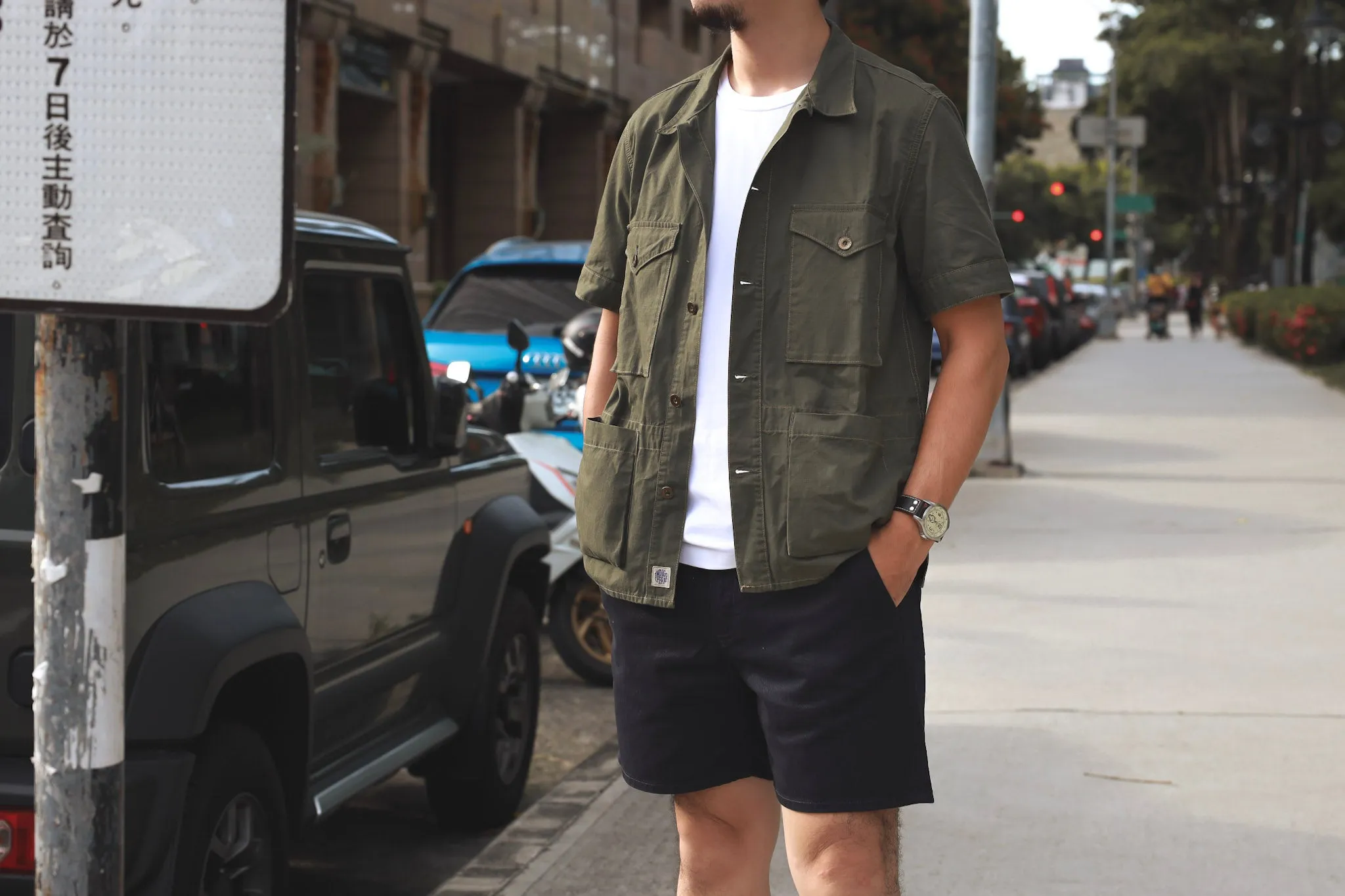 【Nudie Jeans】Luke Shorts Solid Faded Navy 9.5oz 有機棉斜紋卡其短褲 sold by Blue Beach Denim product image thumbnail 3