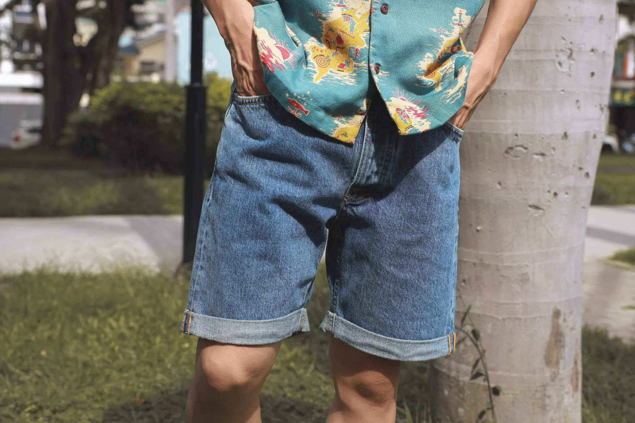 【Nudie Jeans】Josh Shorts 90s Stone Denim 12.75oz/有機回收再生棉 復古石洗短褲 sold by Blue Beach Denim product image thumbnail 4