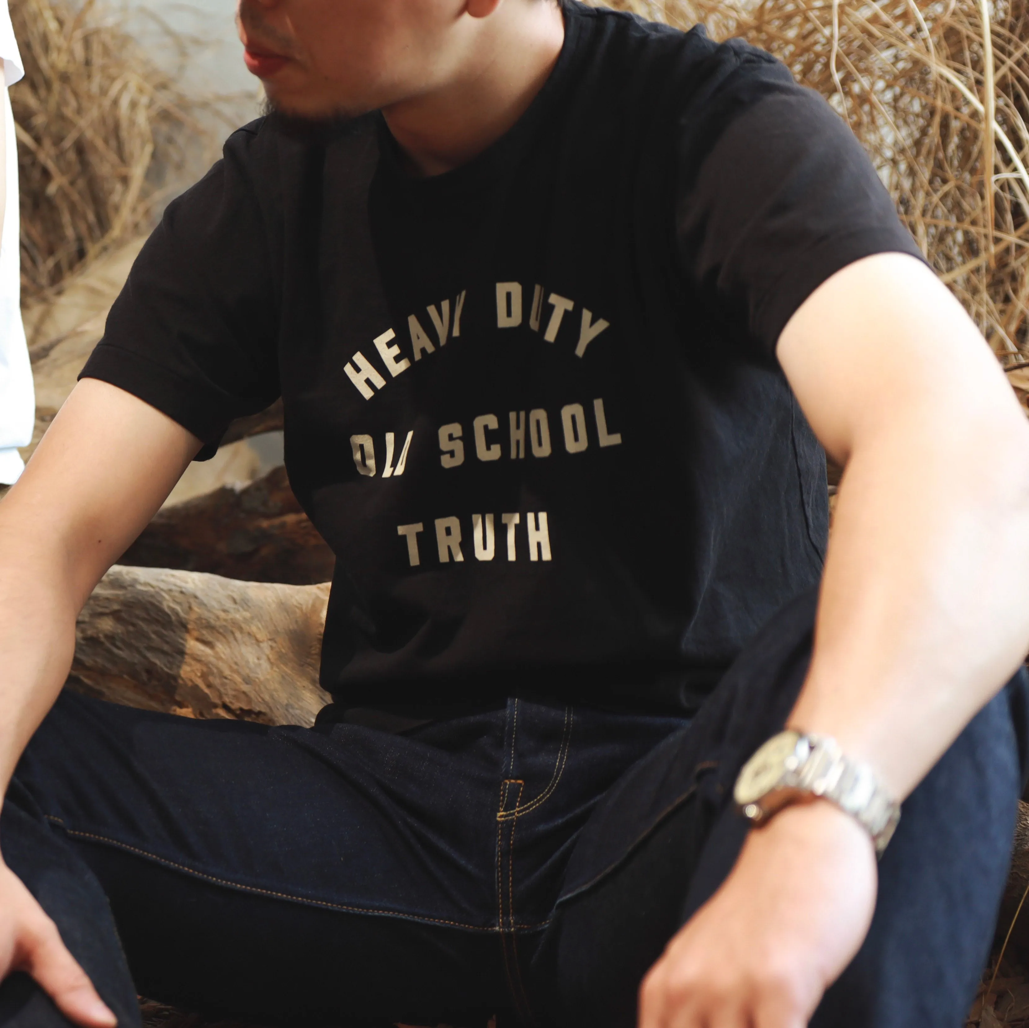 【Dehen 1920】HDOST Tee 老織機純棉黑色文字短T sold by Blue Beach Denim product image thumbnail 4