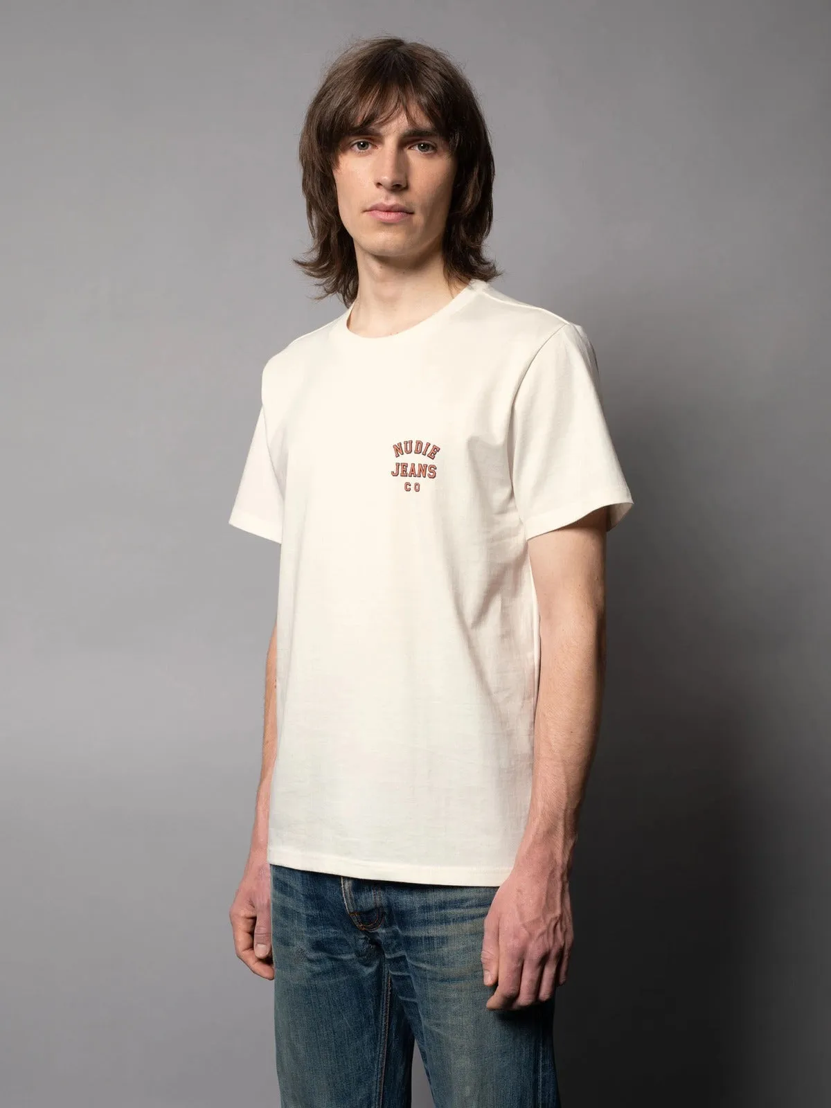 【Nudie Jeans】公平貿易有機棉LOGO T-shirt Roy Logo Tee Offwhite sold by Blue Beach Denim product image thumbnail 3