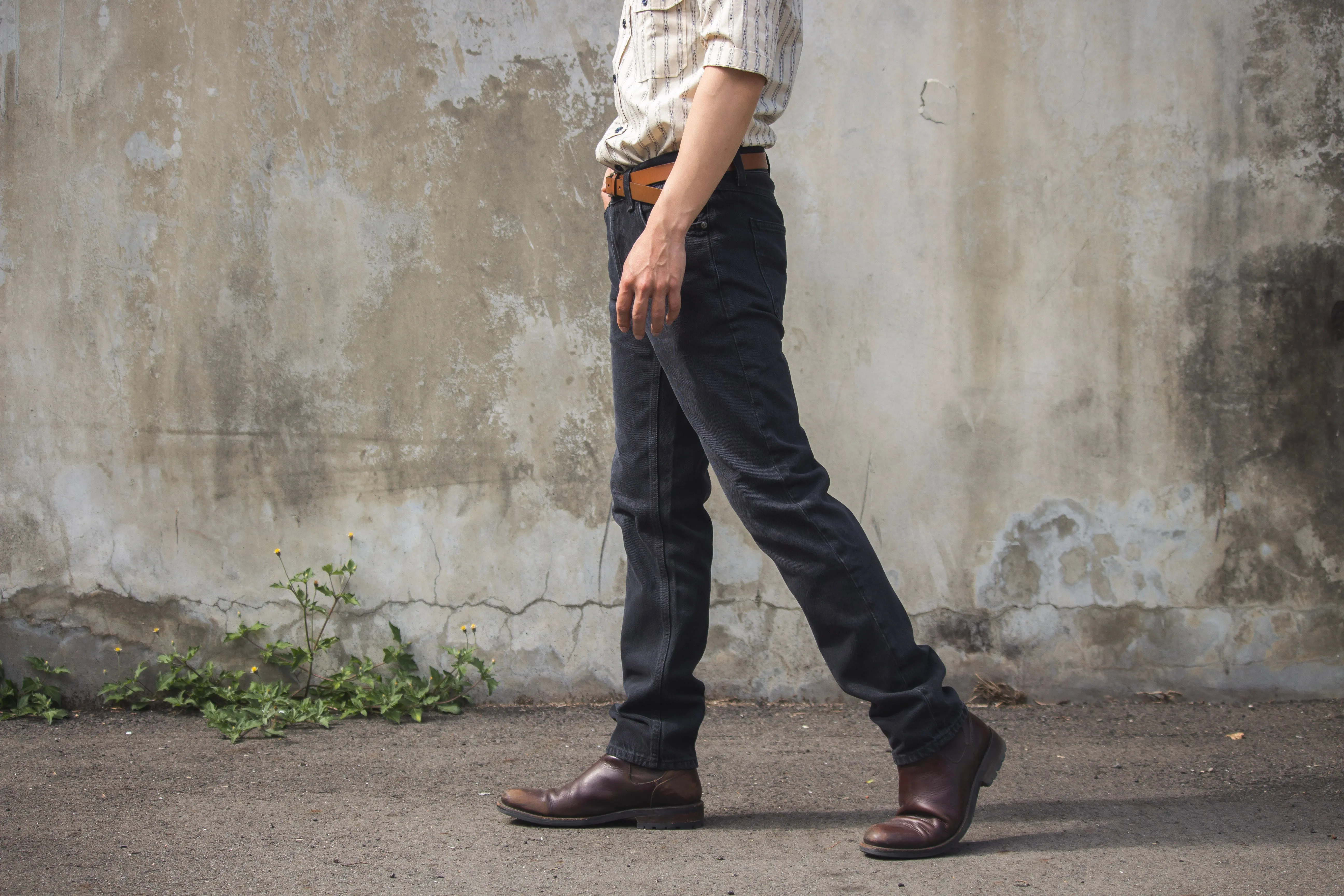 【Nudie Jeans】Gritty Jackson Worn Circle 12.5oz 黑灰刷色中腰修身直筒牛仔褲 sold by Blue Beach Denim product image thumbnail 4