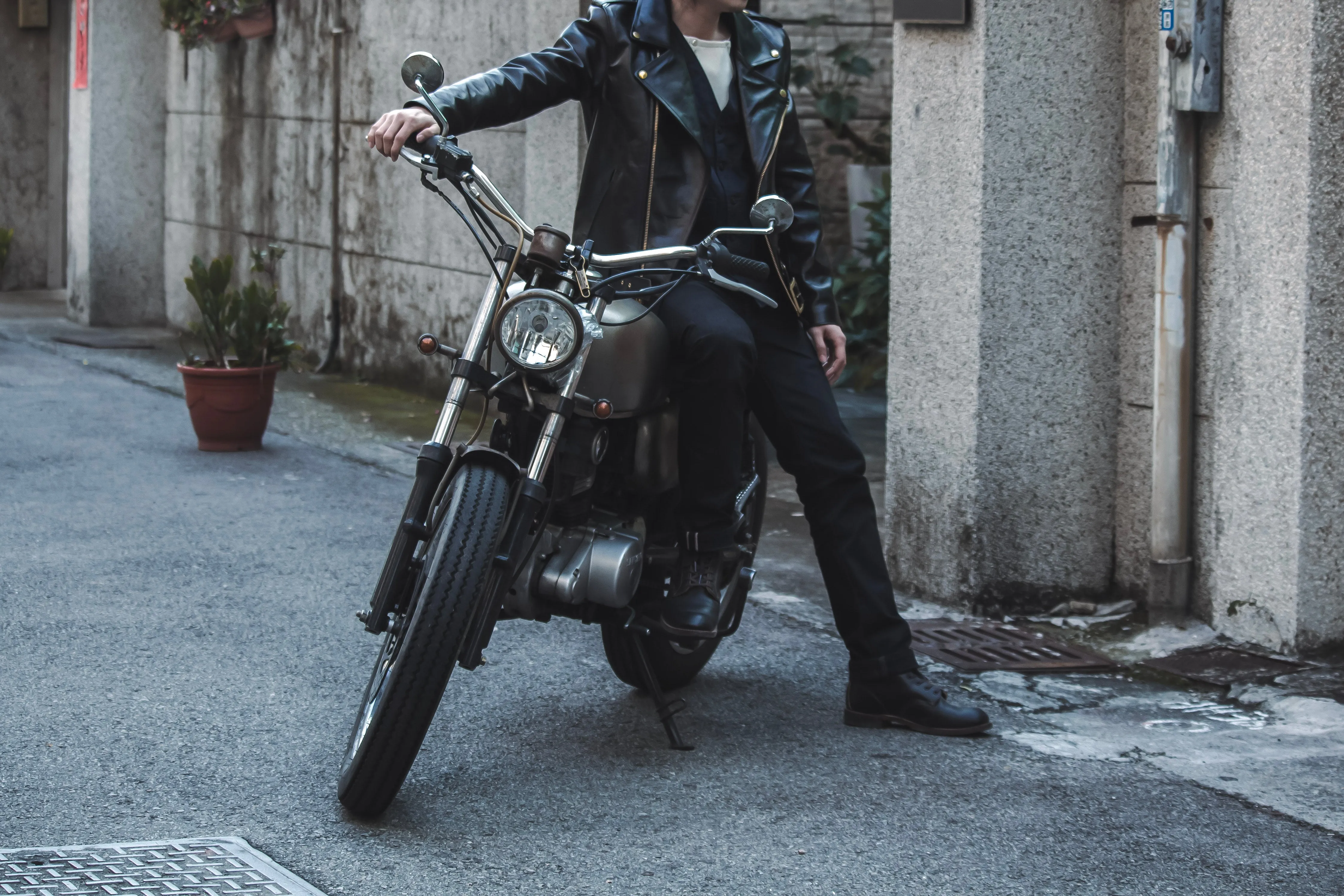 【FINE CREEK LEATHERS】Gardner Horsehide Leather Rider Jacket / 植鞣革馬皮翻領騎士外套 新版 sold by Blue Beach Denim product image thumbnail 3