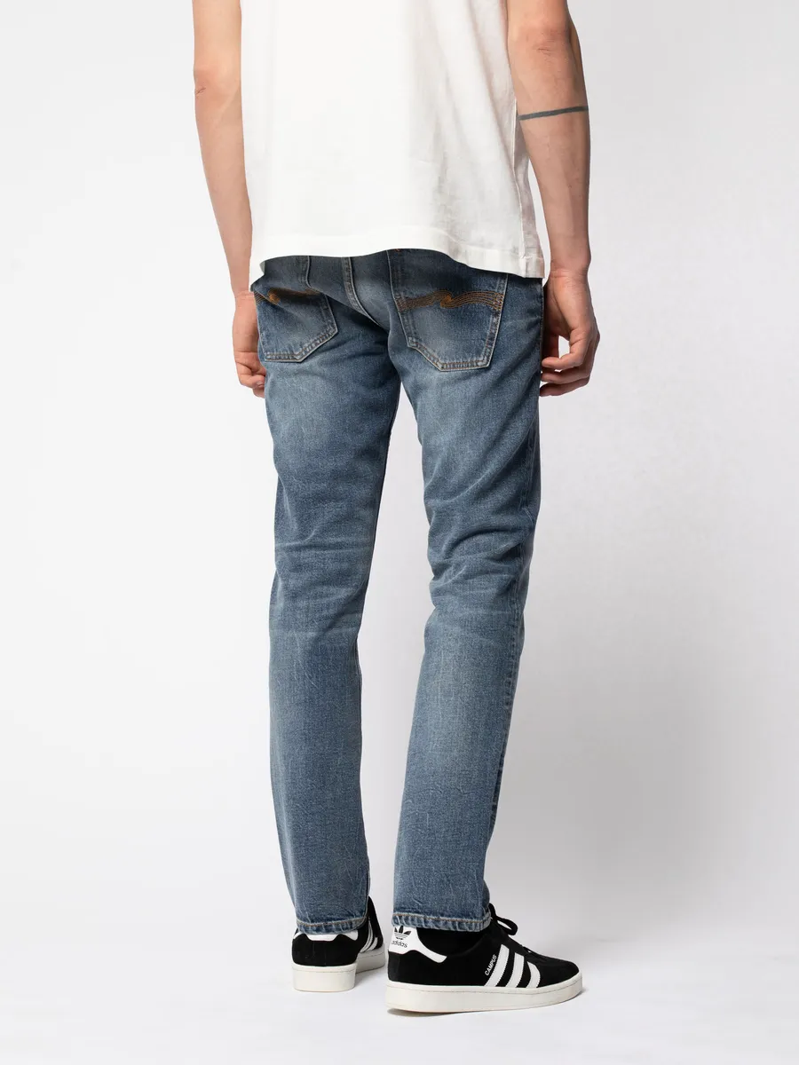 【Nudie Jeans】Grim Tim Worn Sonic 淺藍合身小直筒牛仔褲 sold by Blue Beach Denim product image thumbnail 3