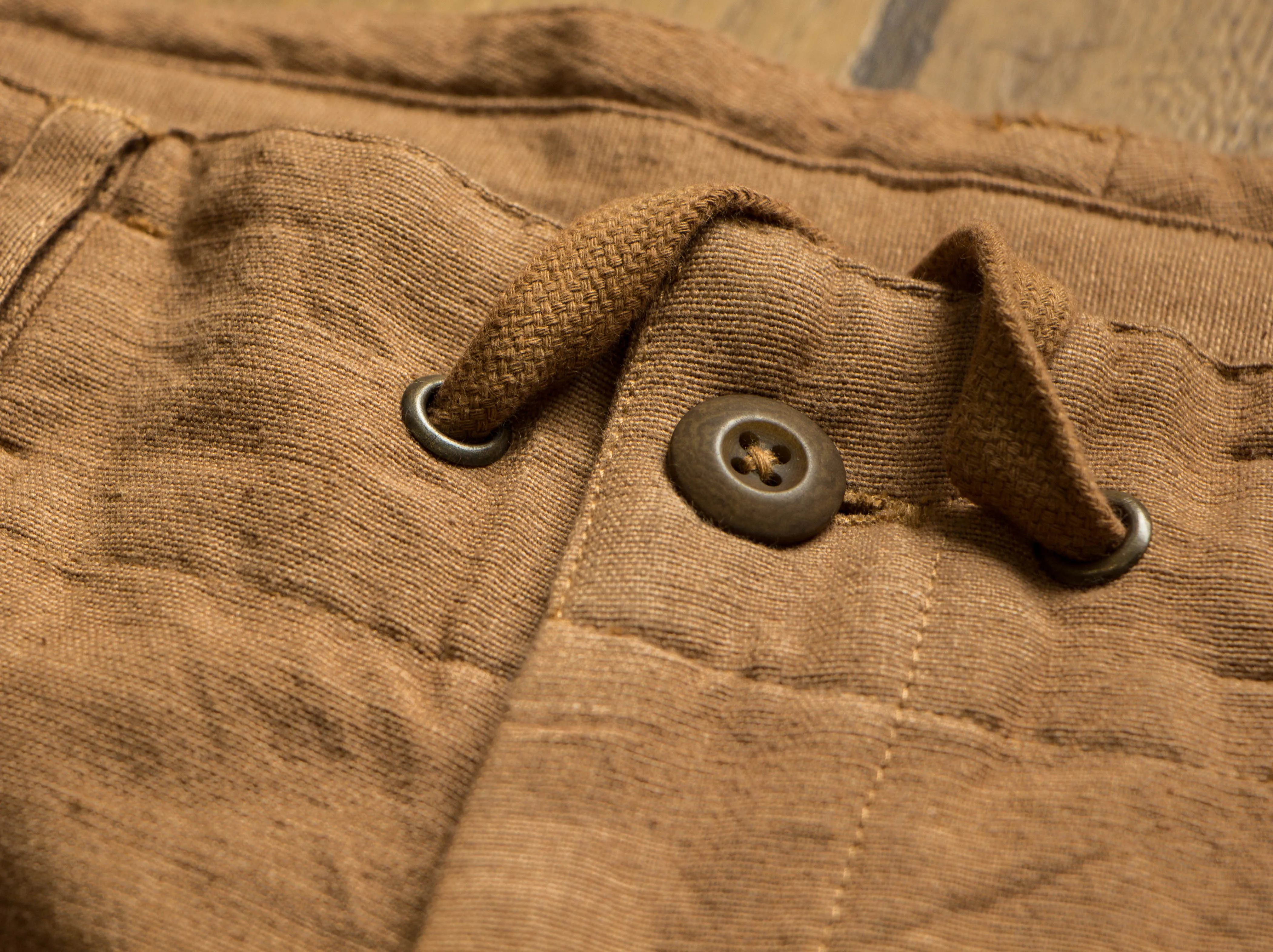 【INDI+ASH】Obelisk Short Cutch 手染軍風短褲鐵天然兒茶樹咖啡染 sold by Blue Beach Denim product image thumbnail 3